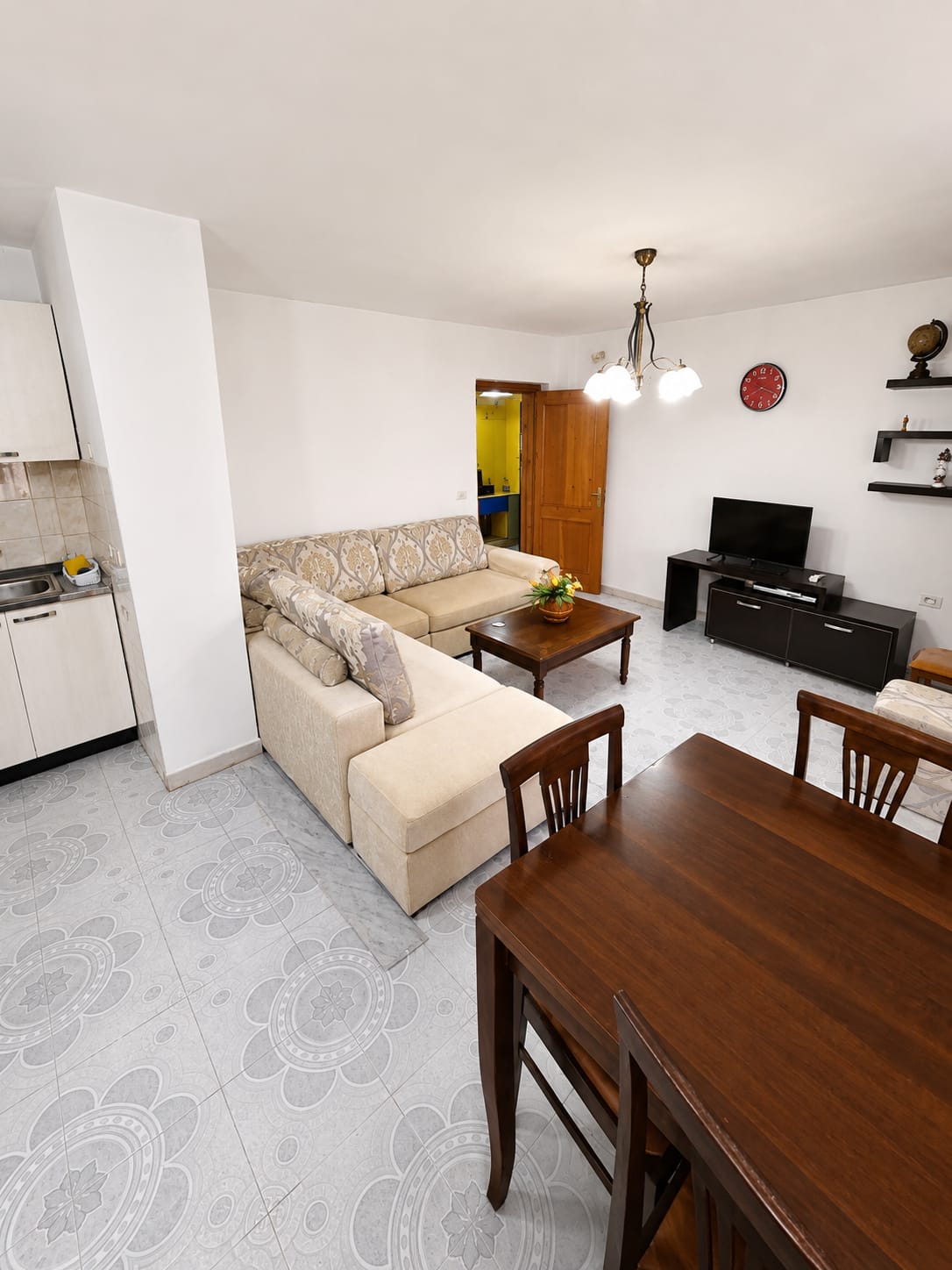 Shitet Apartament 1+1 | Pranë Spitalit, Durrës