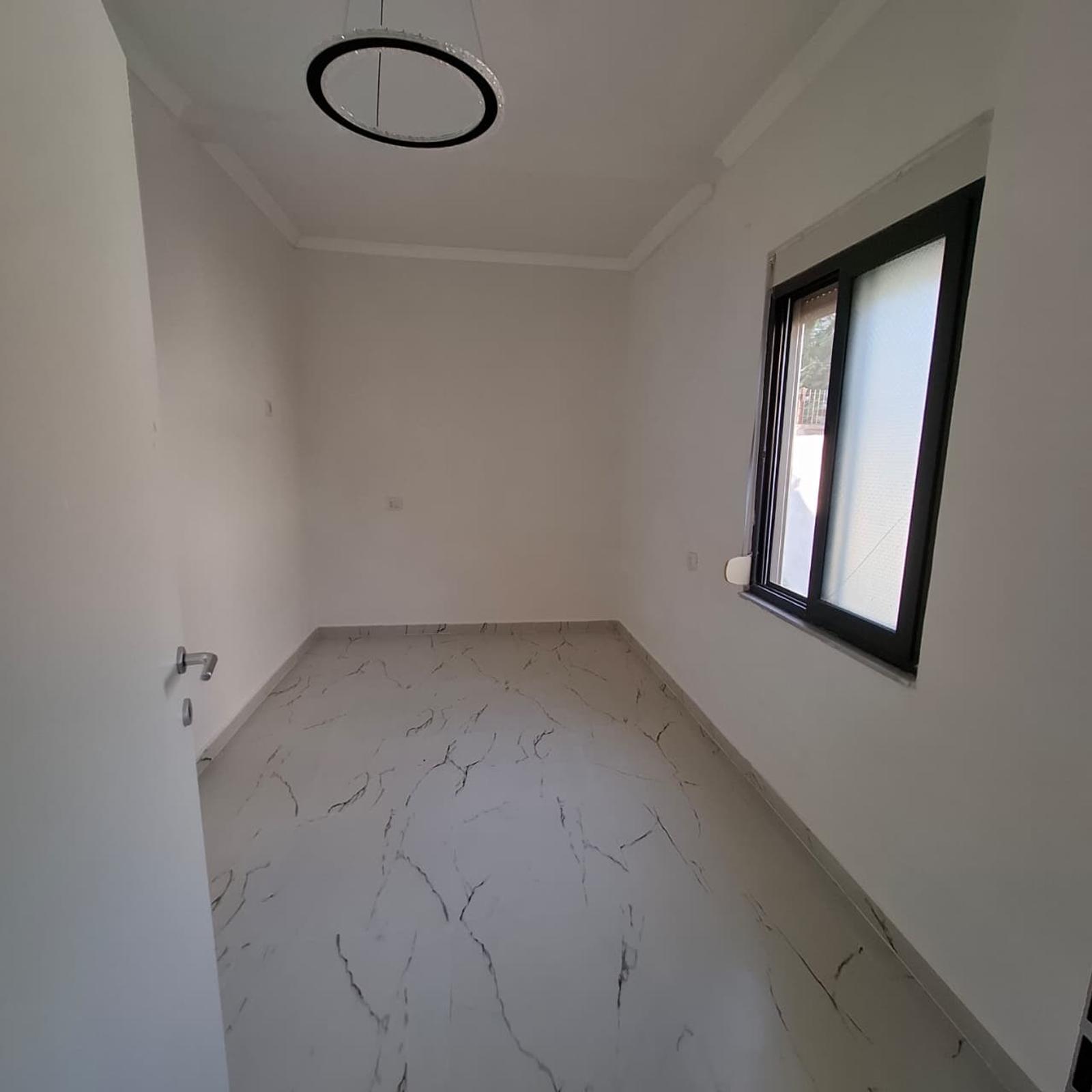 Haus zum Kauf in Stadtzentrum, Durrës, 81 m² — Foto 2 von 7