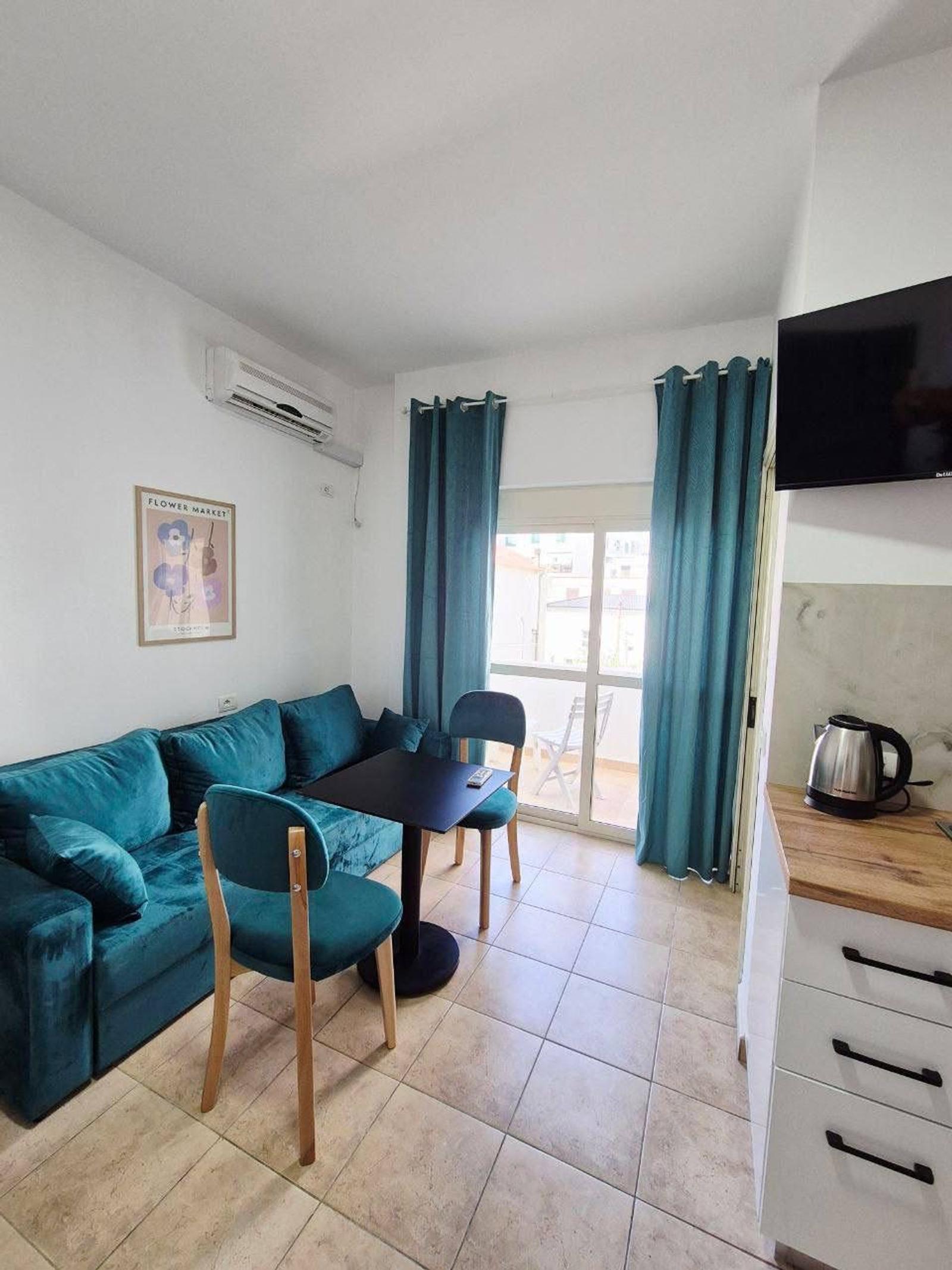 Studio for sale in Plazh, Durres, 28 m² — photo 2 of 11