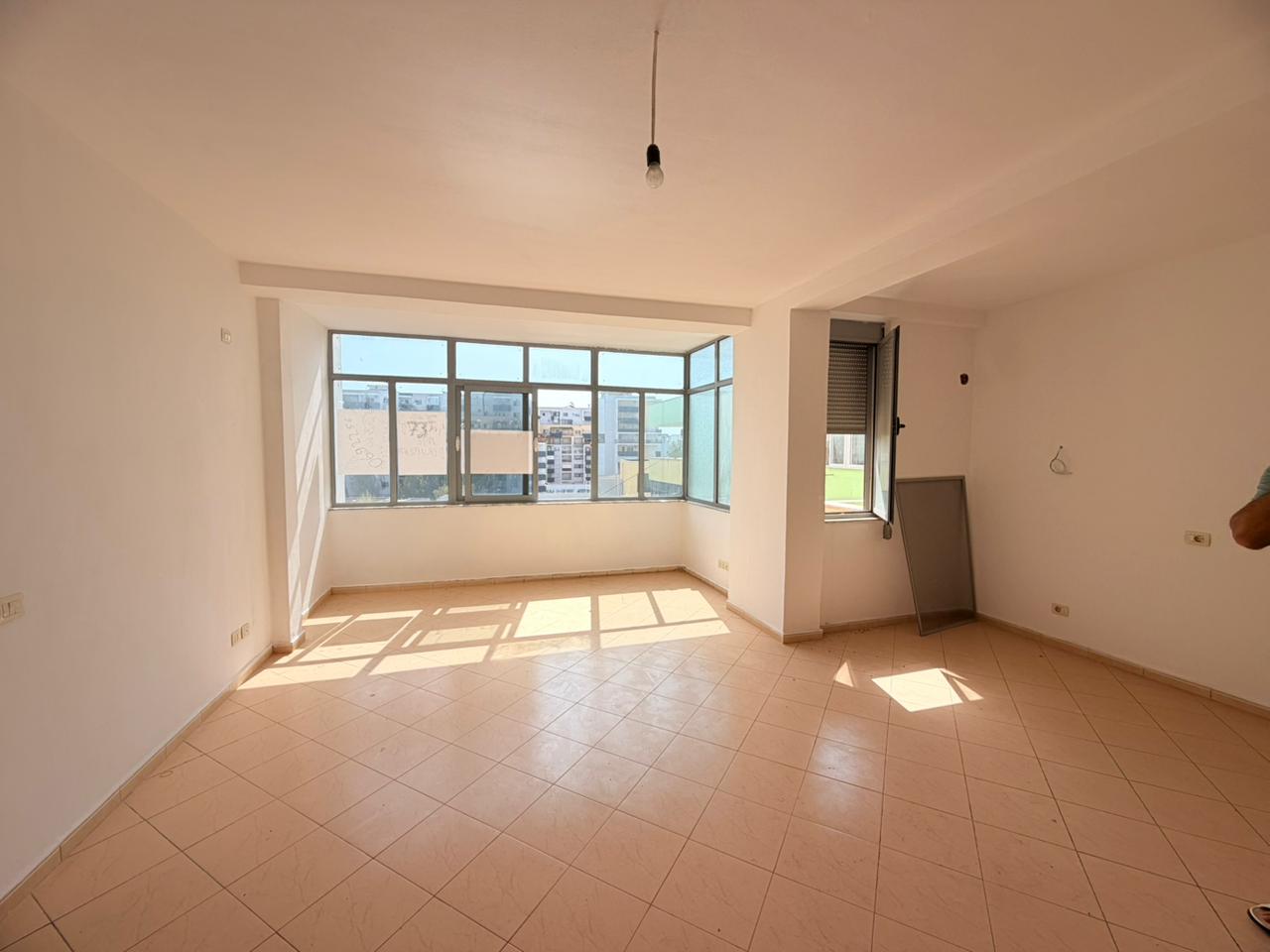 Appartamento 1+1 trasformabile in 2+1, a 100 m dal mare, Plazh