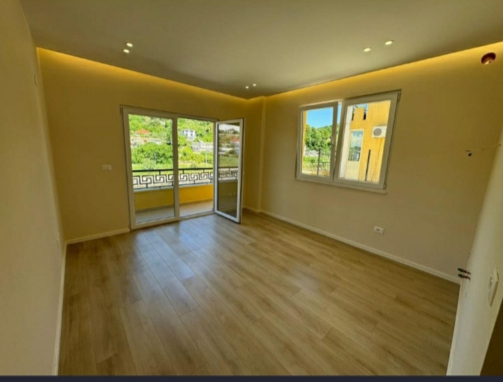 Wohnung 1+1 zum Kauf in Shkëmbi, Durrës, 55 m² — Foto 1 von 11