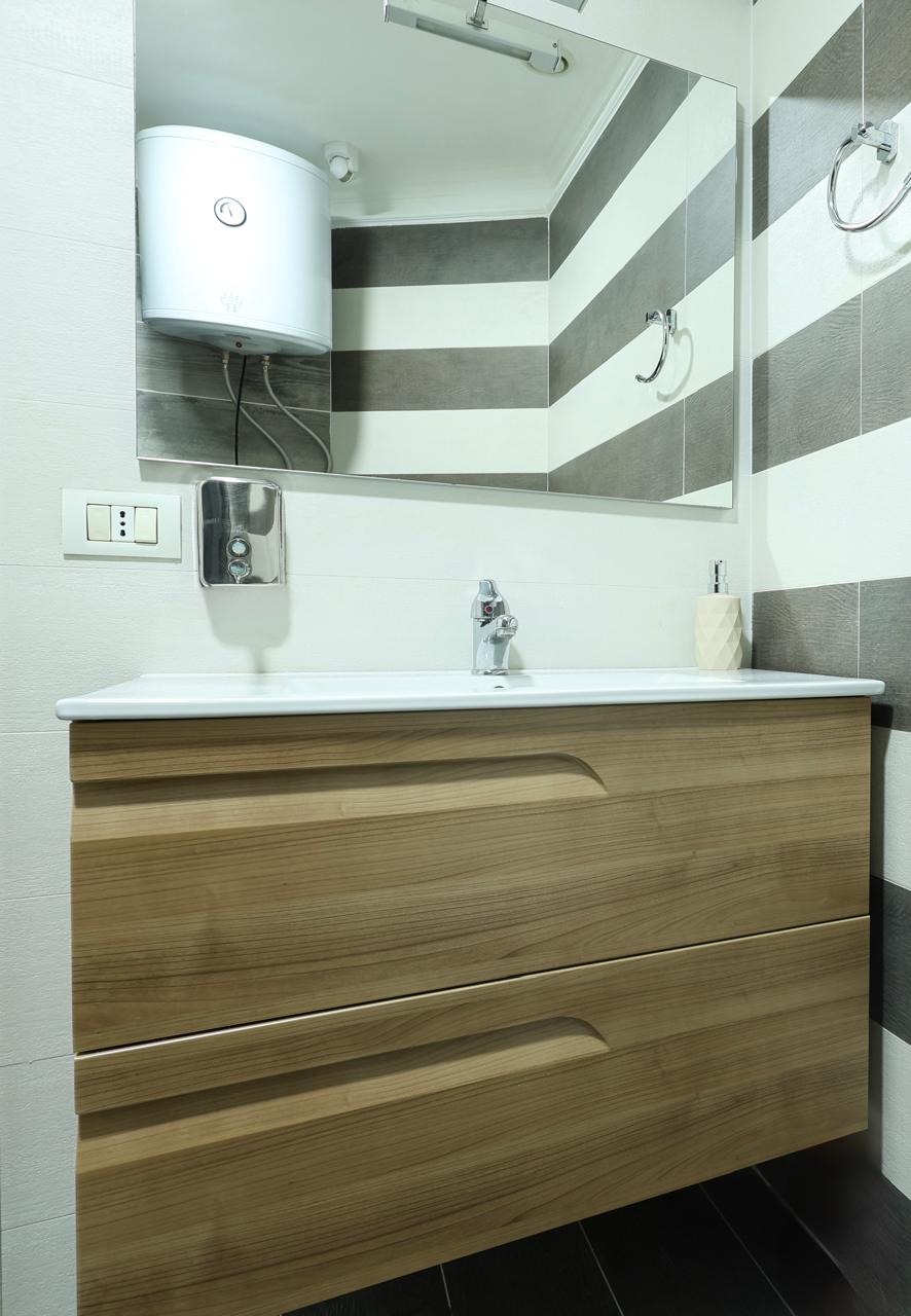 Ground-floor studio on the boulevard, Durrës