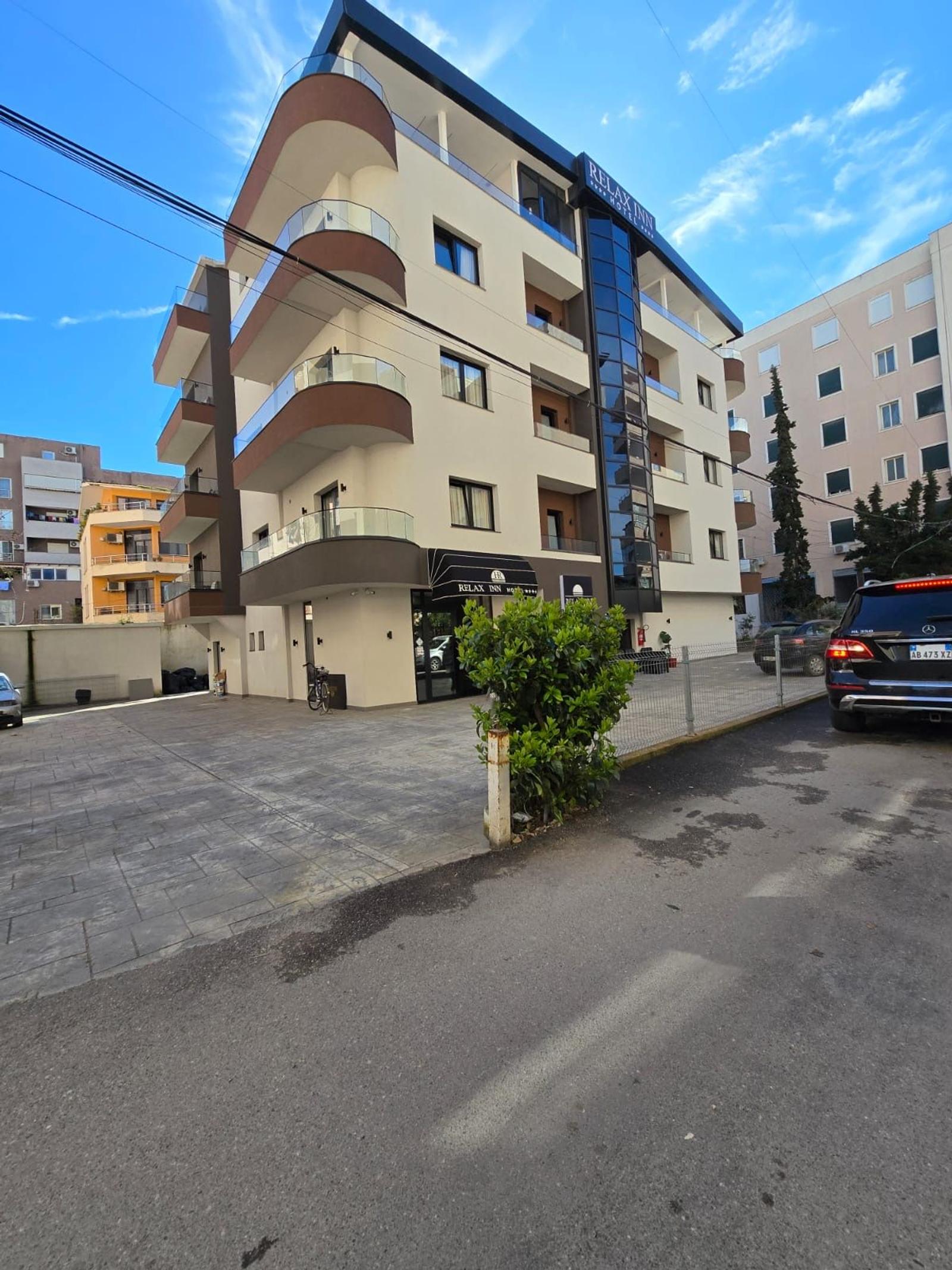 Gewerbefläche zum Kauf in Plazh, Durrës, 1250 m² — Foto 1 von 19