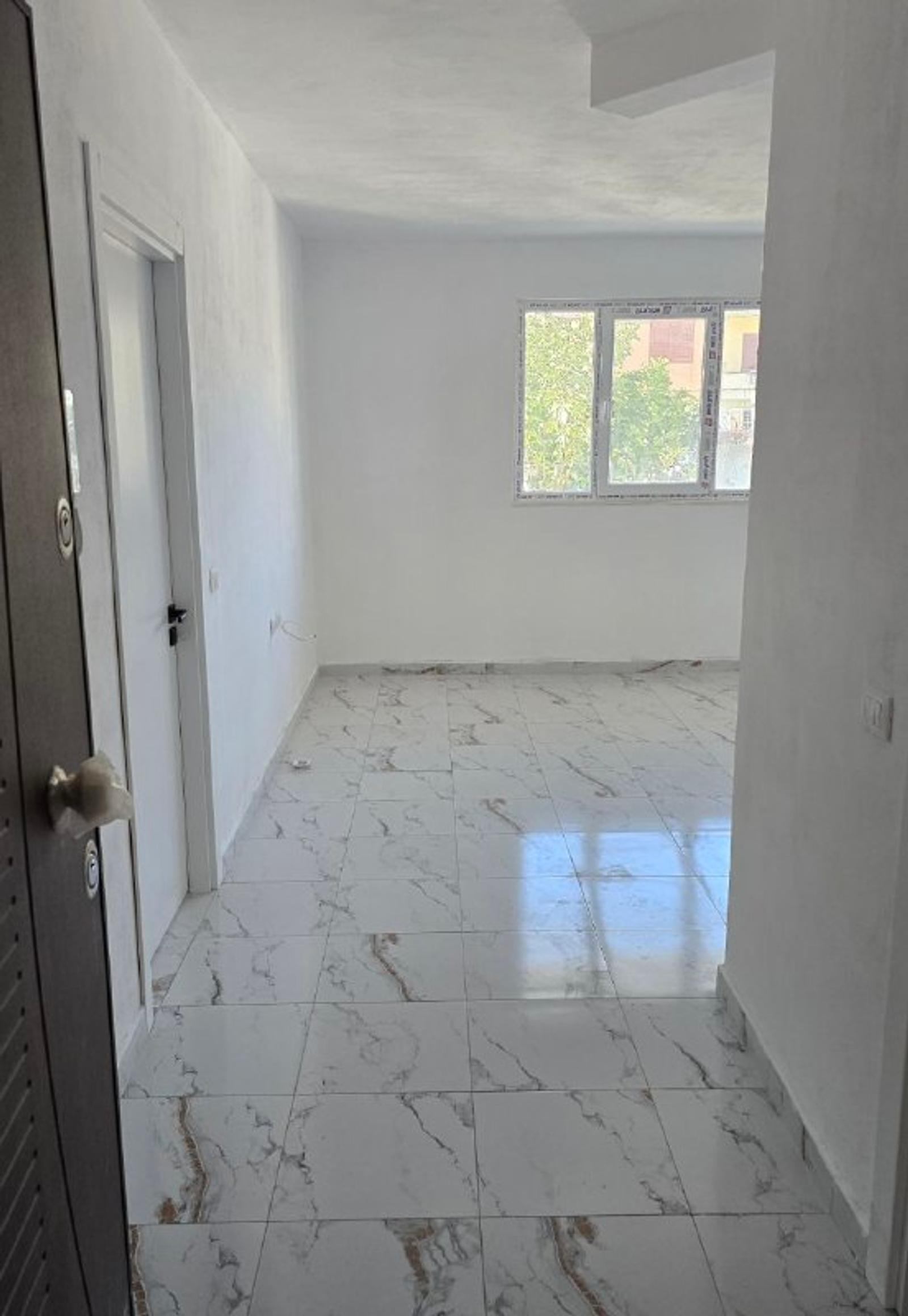 1+1 apartment for sale in Kavajë, Durres, 53 m² — photo 3 of 7
