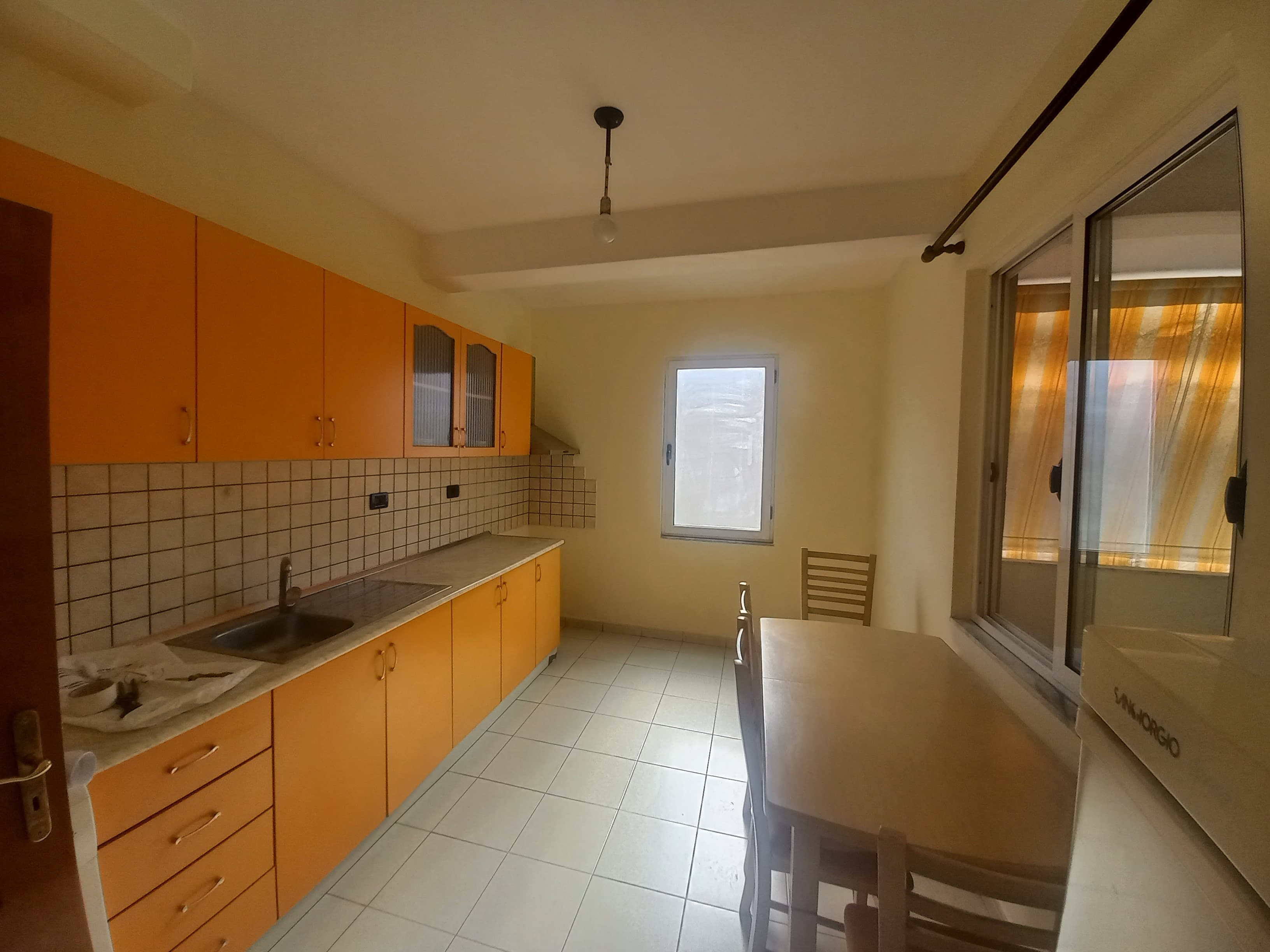 Shitet Apartament 2+1 | Pranë Kopshtit "Ivina", Durrës