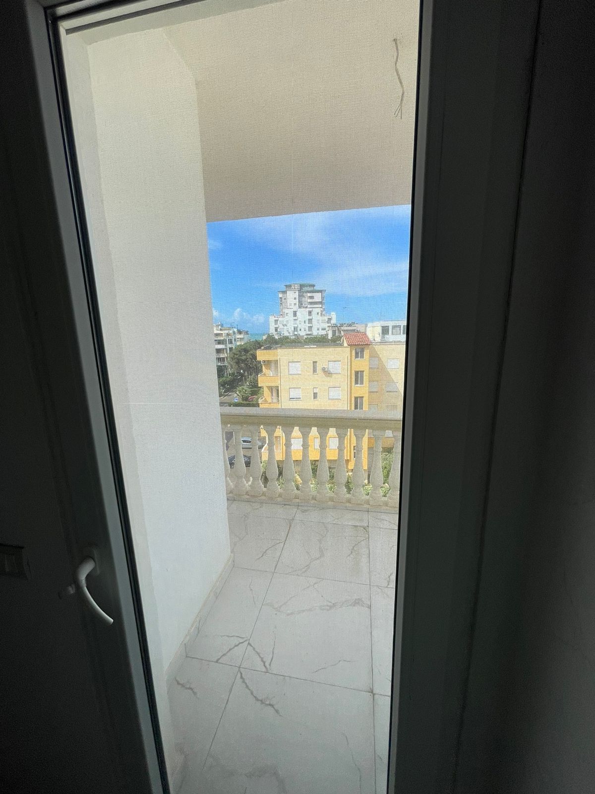 Shitet Apartament 3+1 | Shkëmbi i Kavajës, Durrës