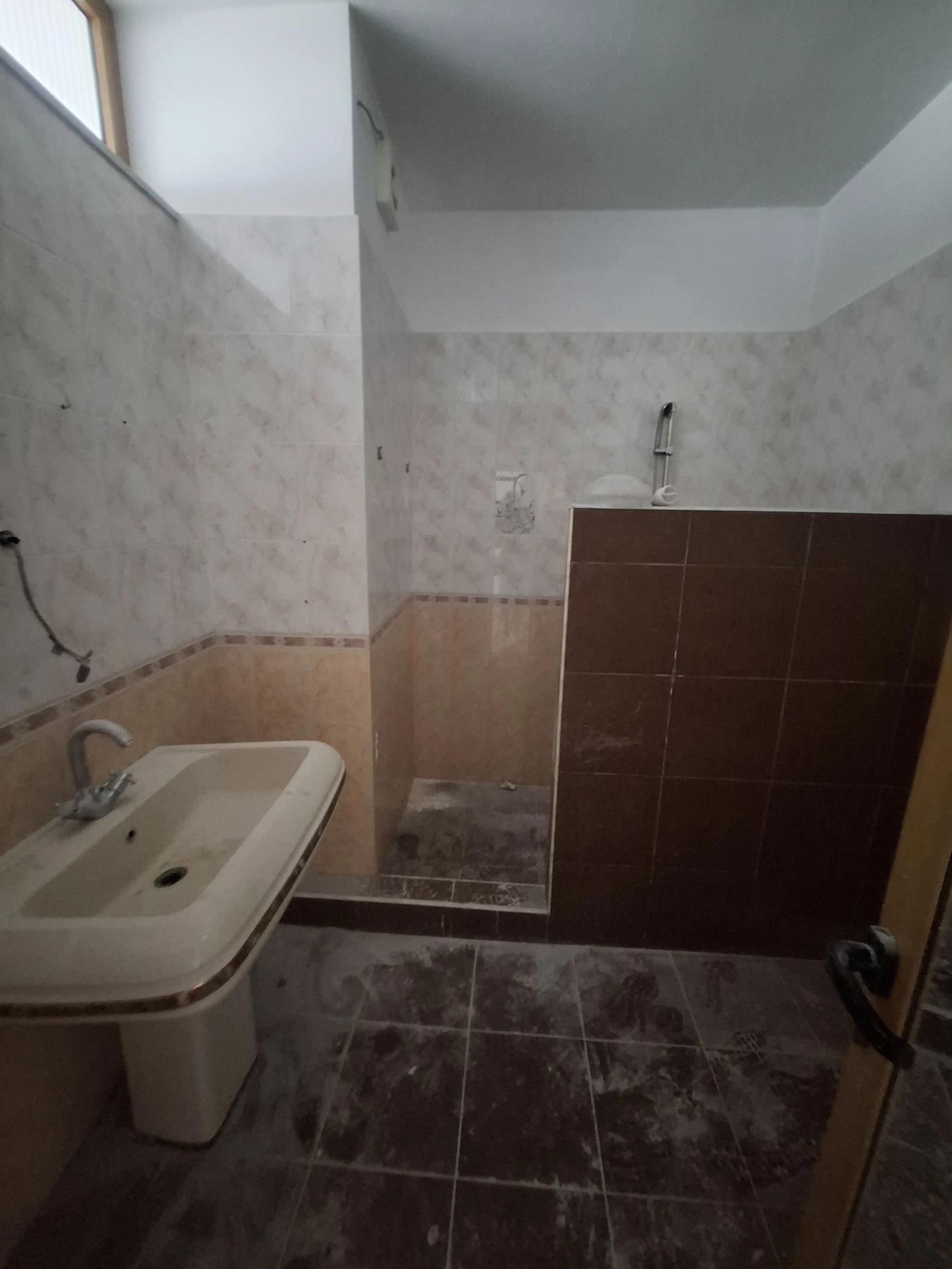 Wohnung 4+1 zum Kauf in Stadtzentrum, Durrës, 246 m² — Foto 7 von 15
