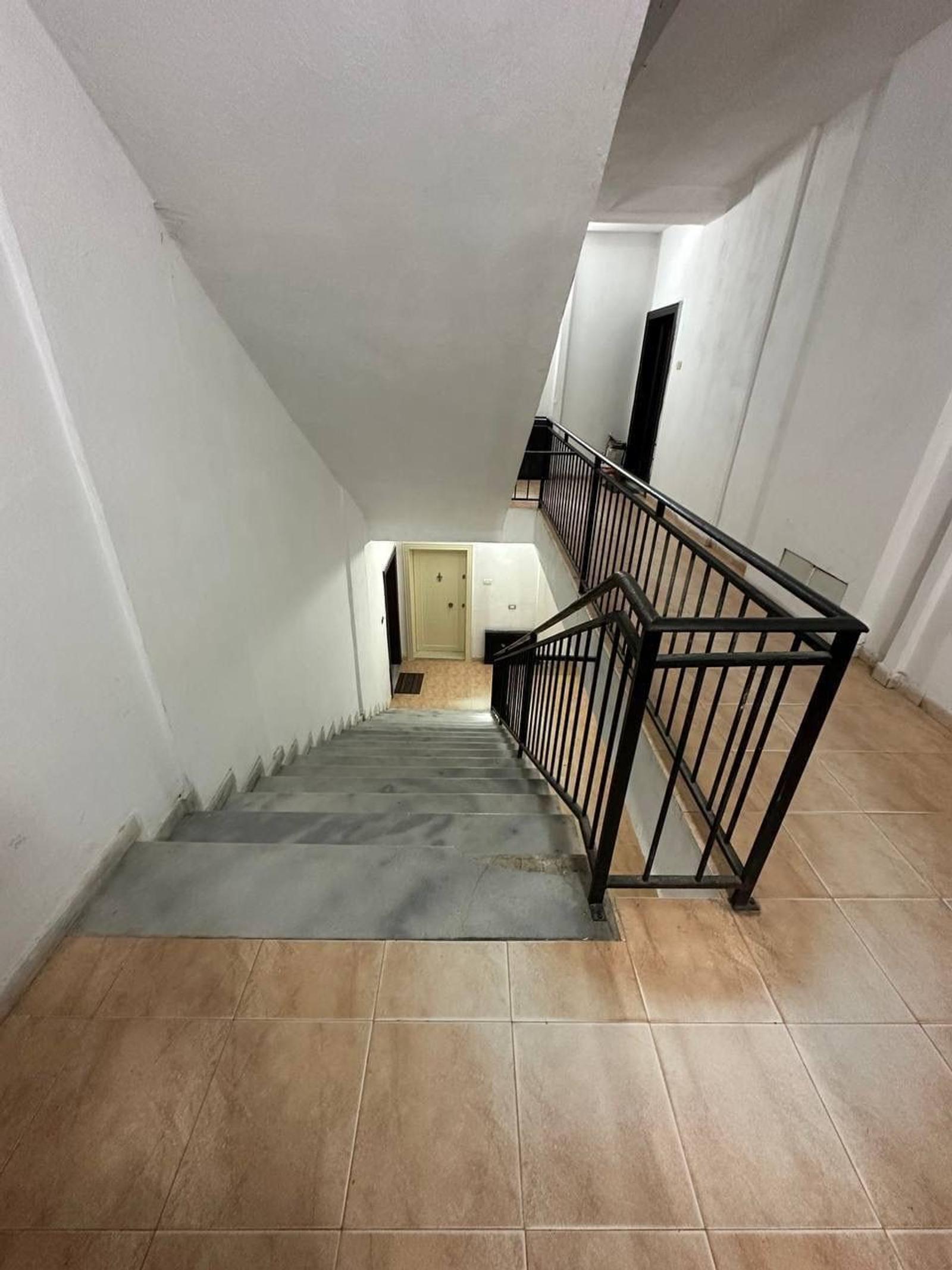 Wohnung 3+1 zum Kauf in Plazh, Durrës, 120 m² — Foto 2 von 17