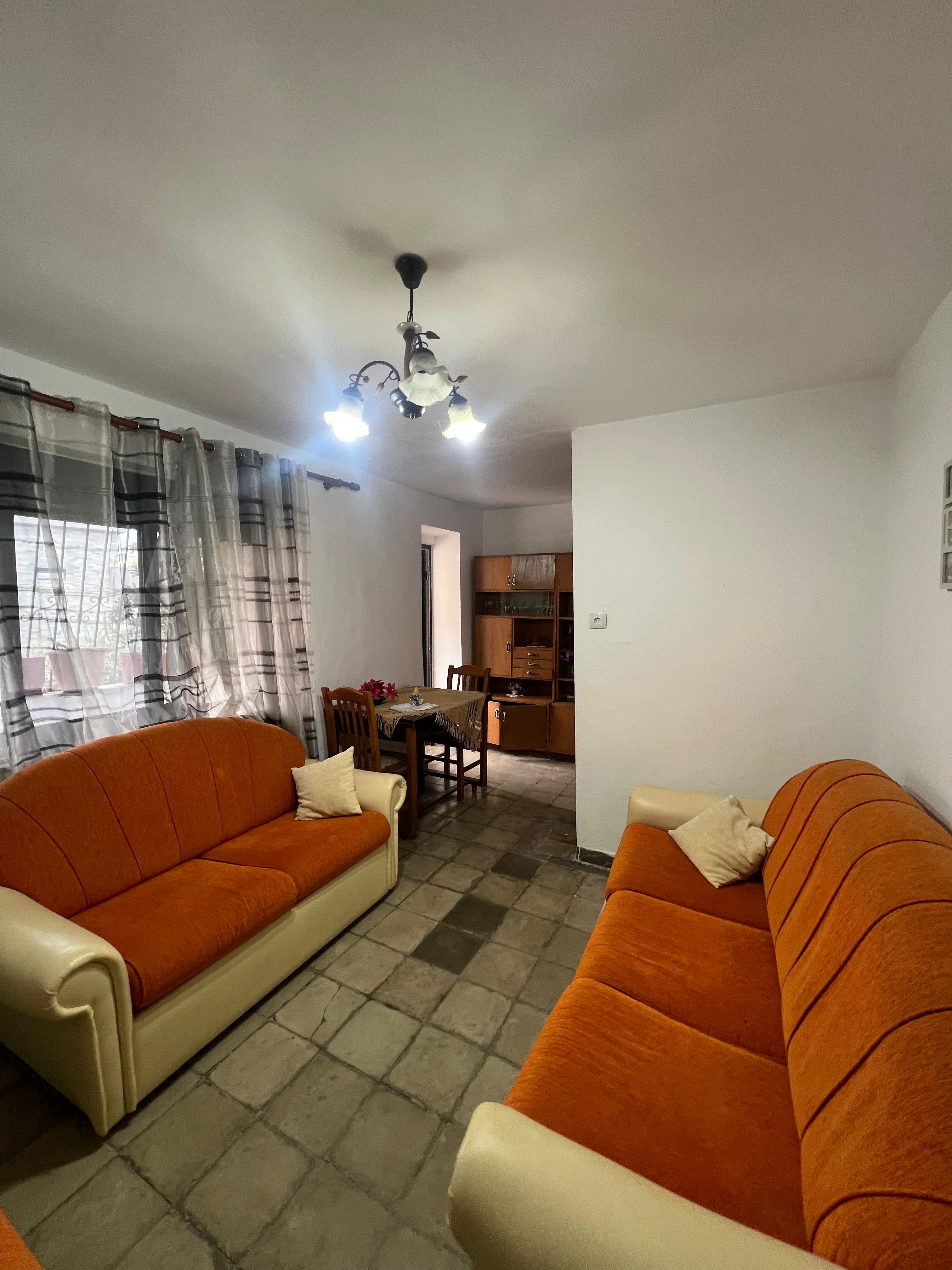 Shitet Apartament 2+1 | Pranë Eftali Koçi, Durrës