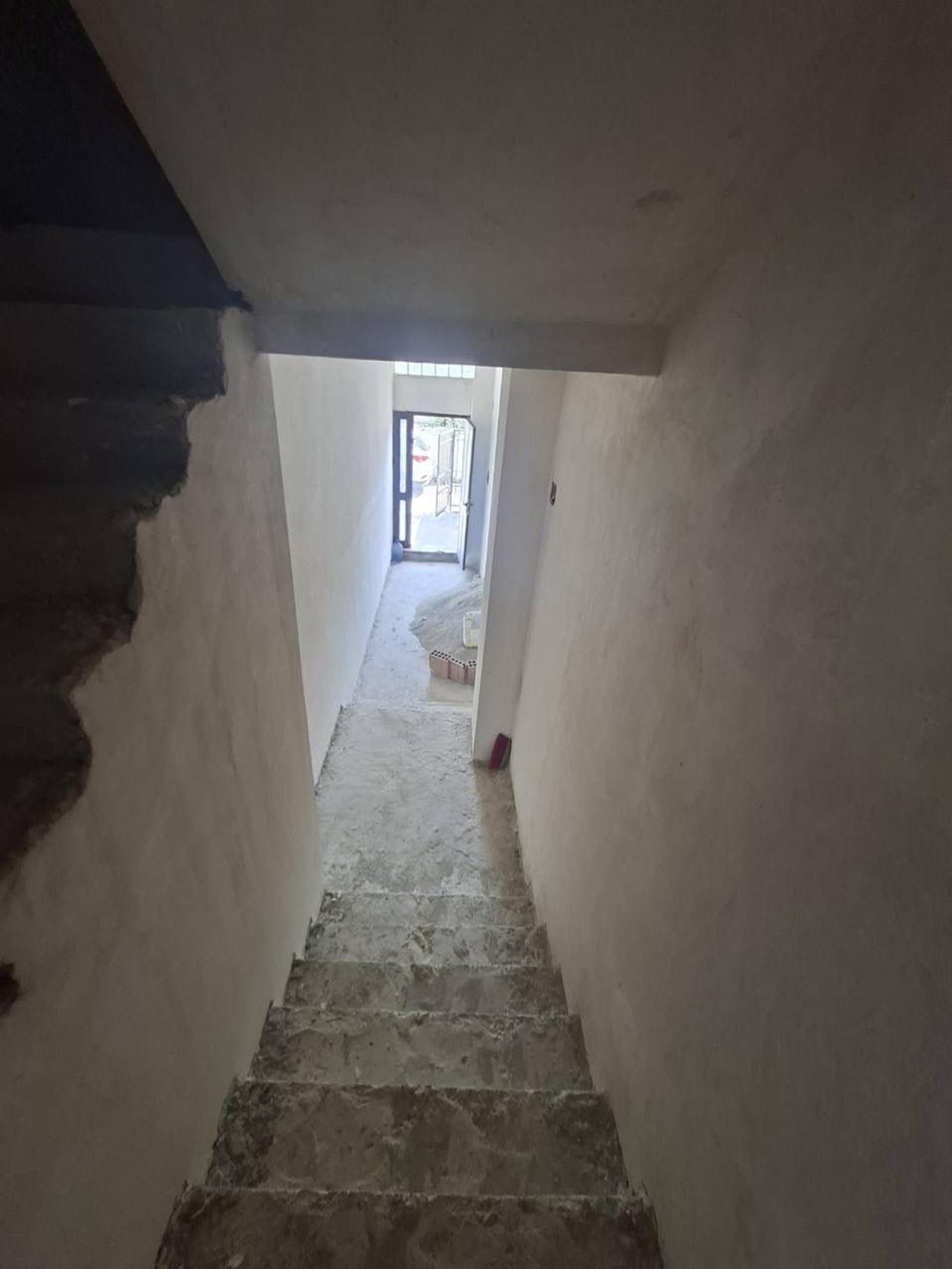 Villa zum Kauf in Durrës, 420 m² — Foto 8 von 15
