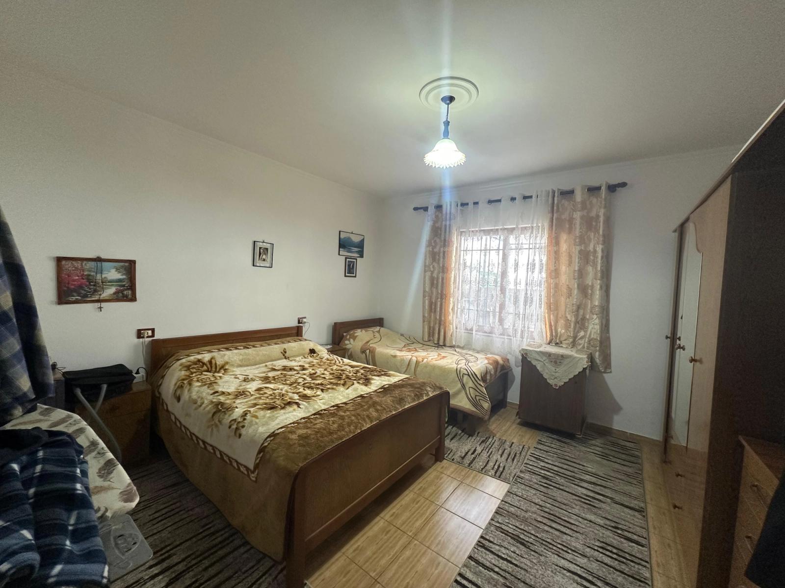 Wohnung 3+1 zum Kauf in Stadtzentrum, Durrës, 352 m² — Foto 4 von 15
