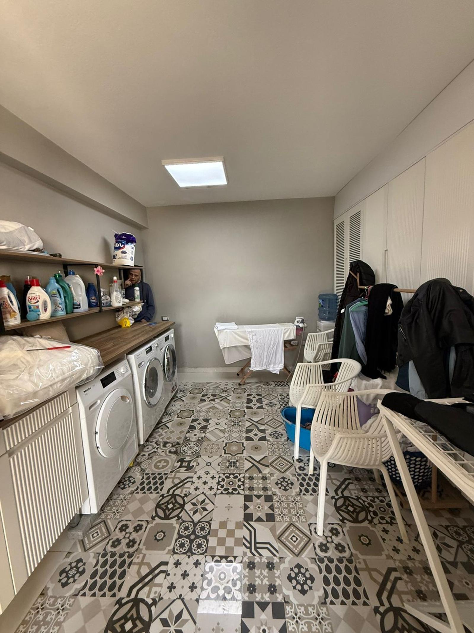 Wohnung 5+1 zum Kauf in Stadtzentrum, Durrës, 220 m² — Foto 3 von 17