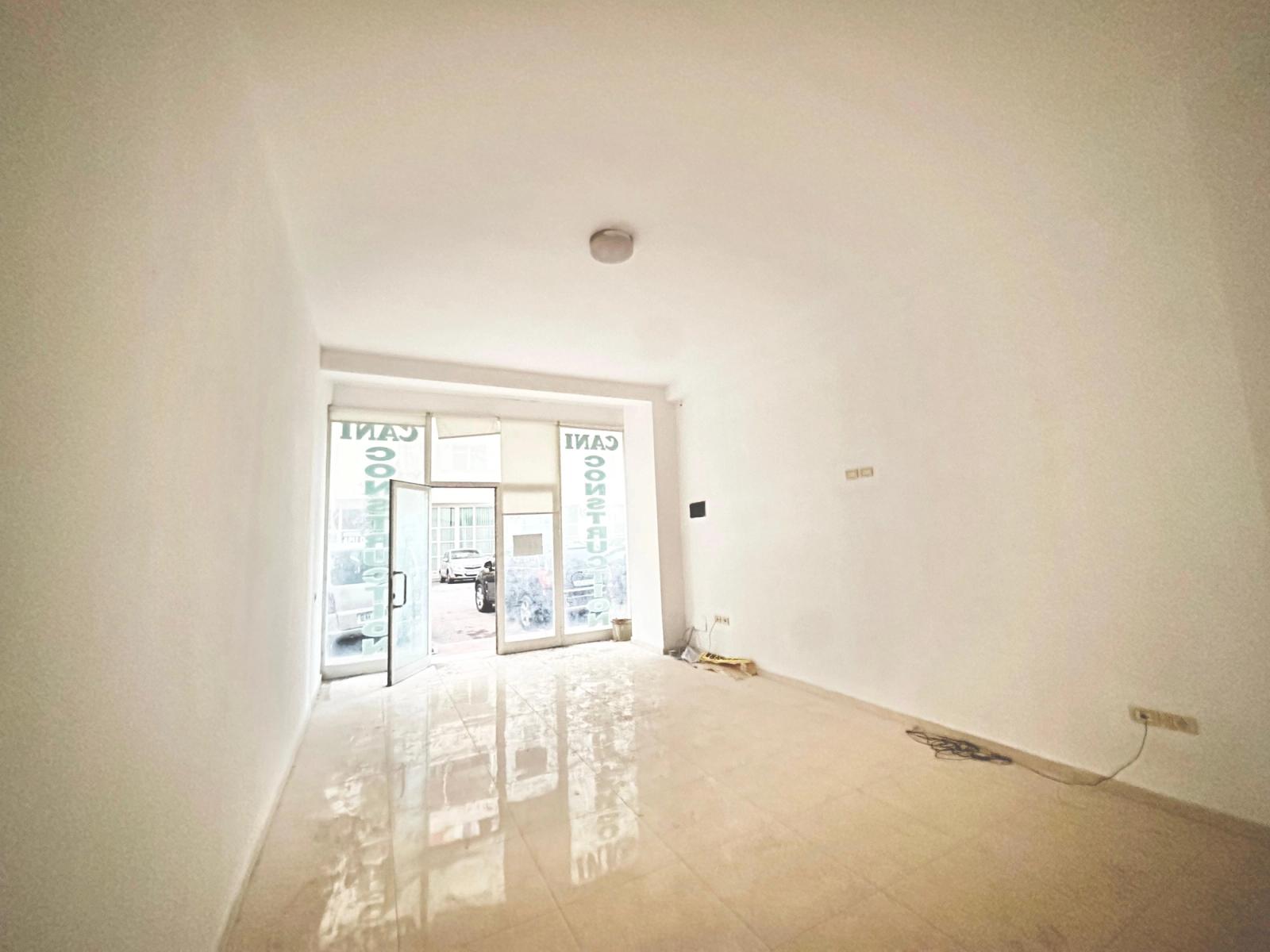 Gewerbefläche zum Kauf in Stadtzentrum, Durrës, 100 m² — Foto 1 von 6