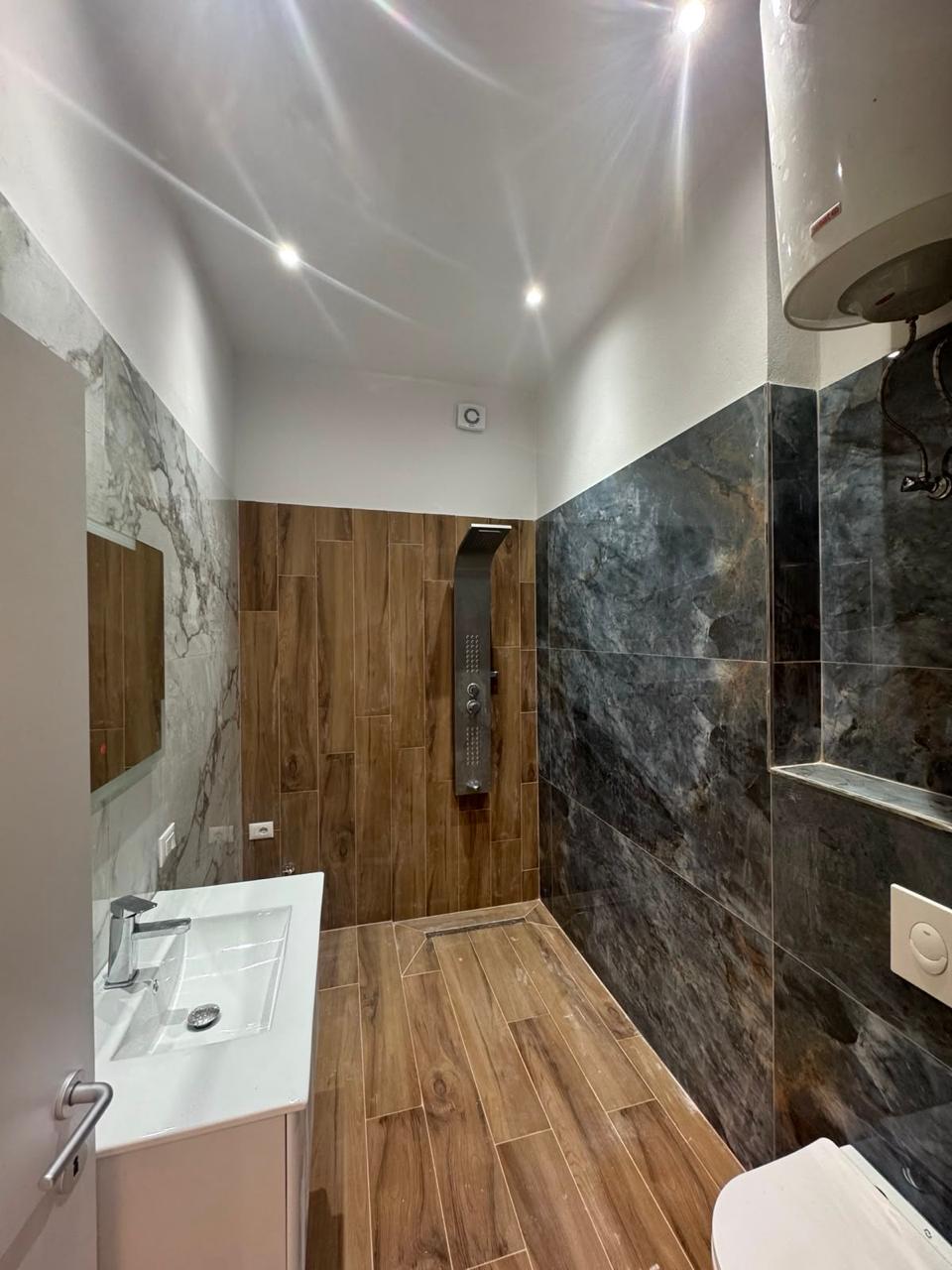 Shitet Apartament 1+1 | Plazh, Durrës