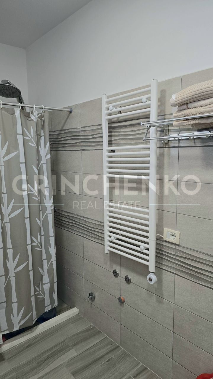 Apartament i madh 1+1 në lagjen Plepa