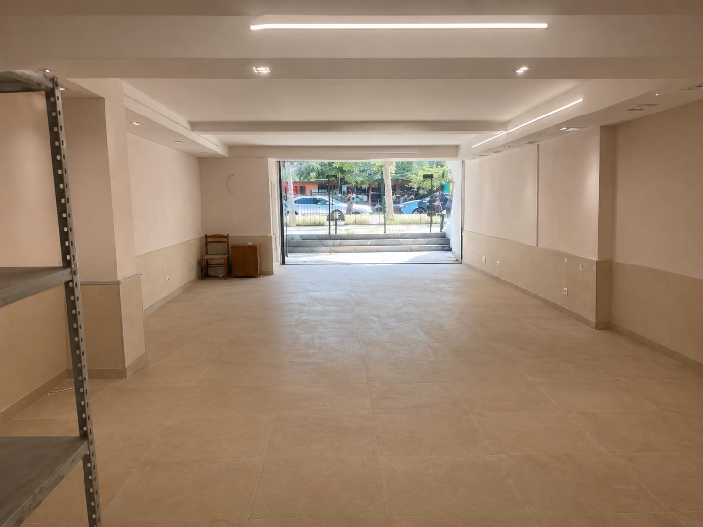 Shitet Ambient Biznesi | Plazh Iliria, Durrës