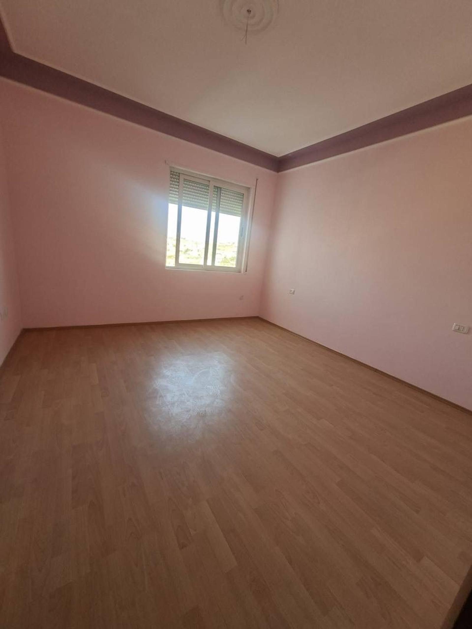 1+1 apartment for sale in Plazh, Durres, 75 m² — photo 4 of 8