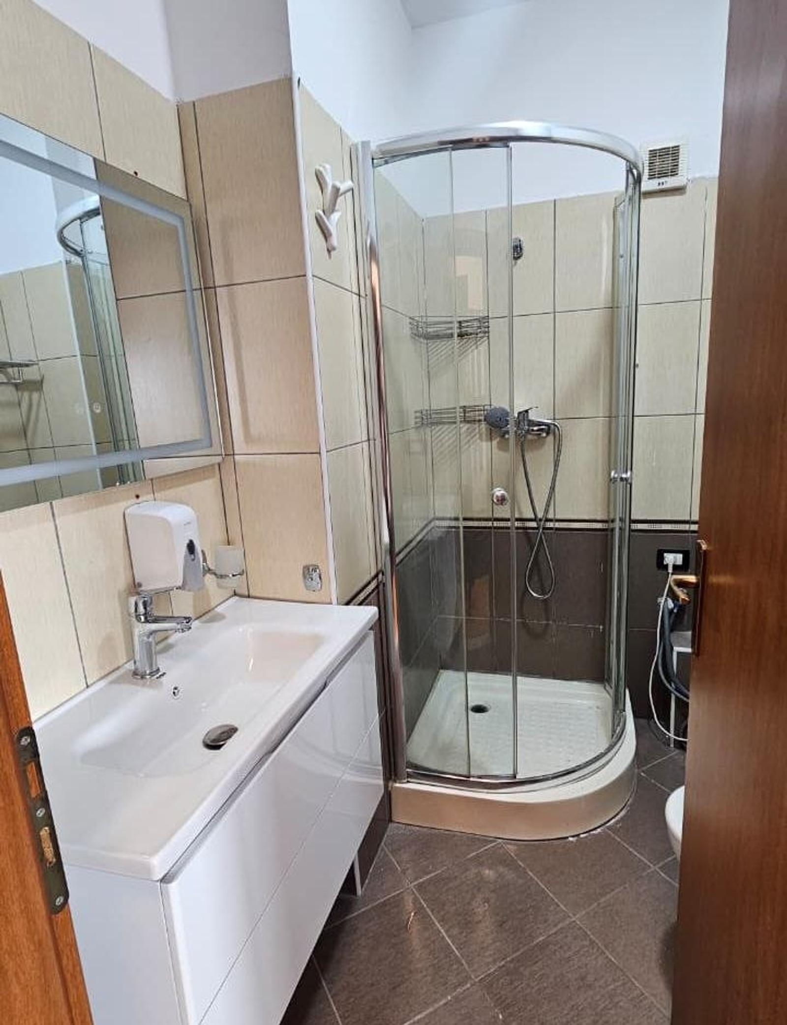 Wohnung 1+1 zum Kauf in Shkëmbi, Durrës, 52 m² — Foto 7 von 10