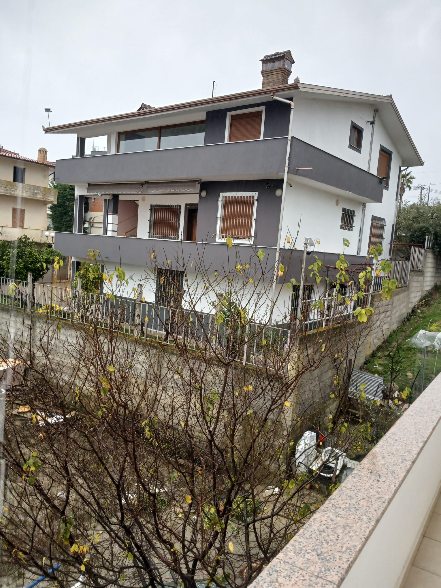 Shitet Vilë Private 3-Katëshe – Arapaj, Kavajë | Durrës