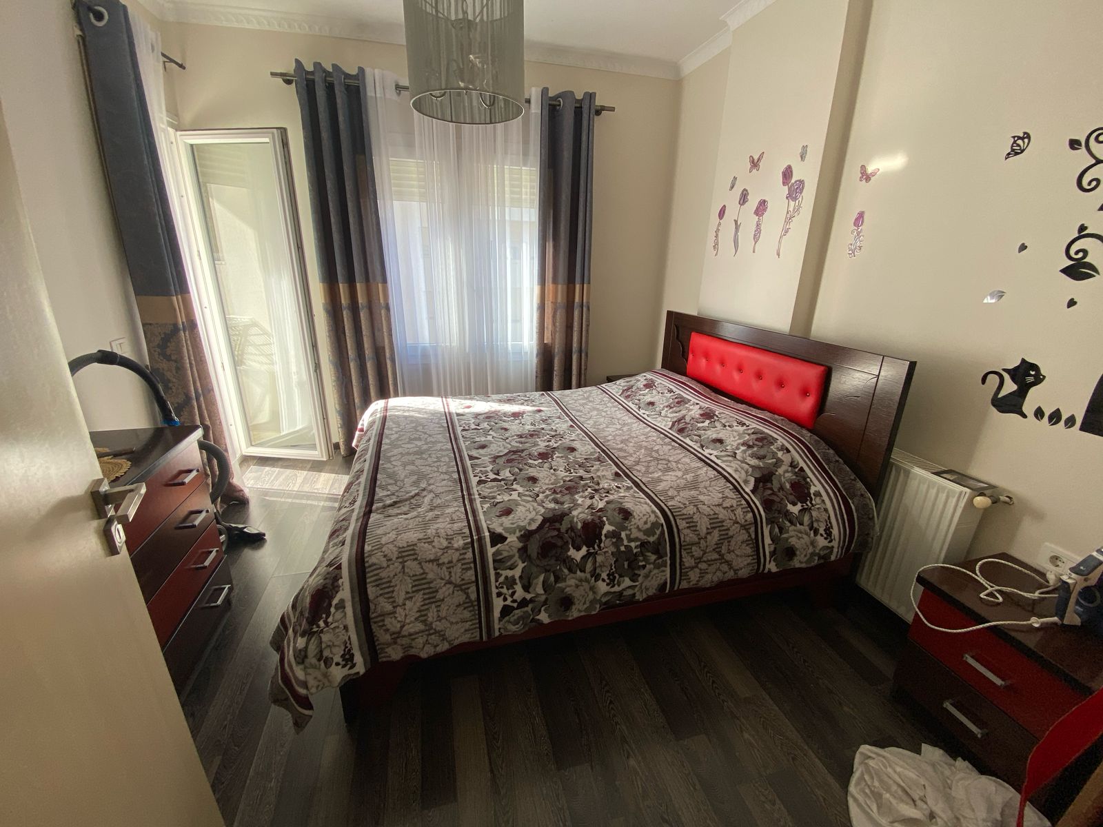 Shitet Apartament 3+1 | Rrota e Kuqe, Plazh, Durrës