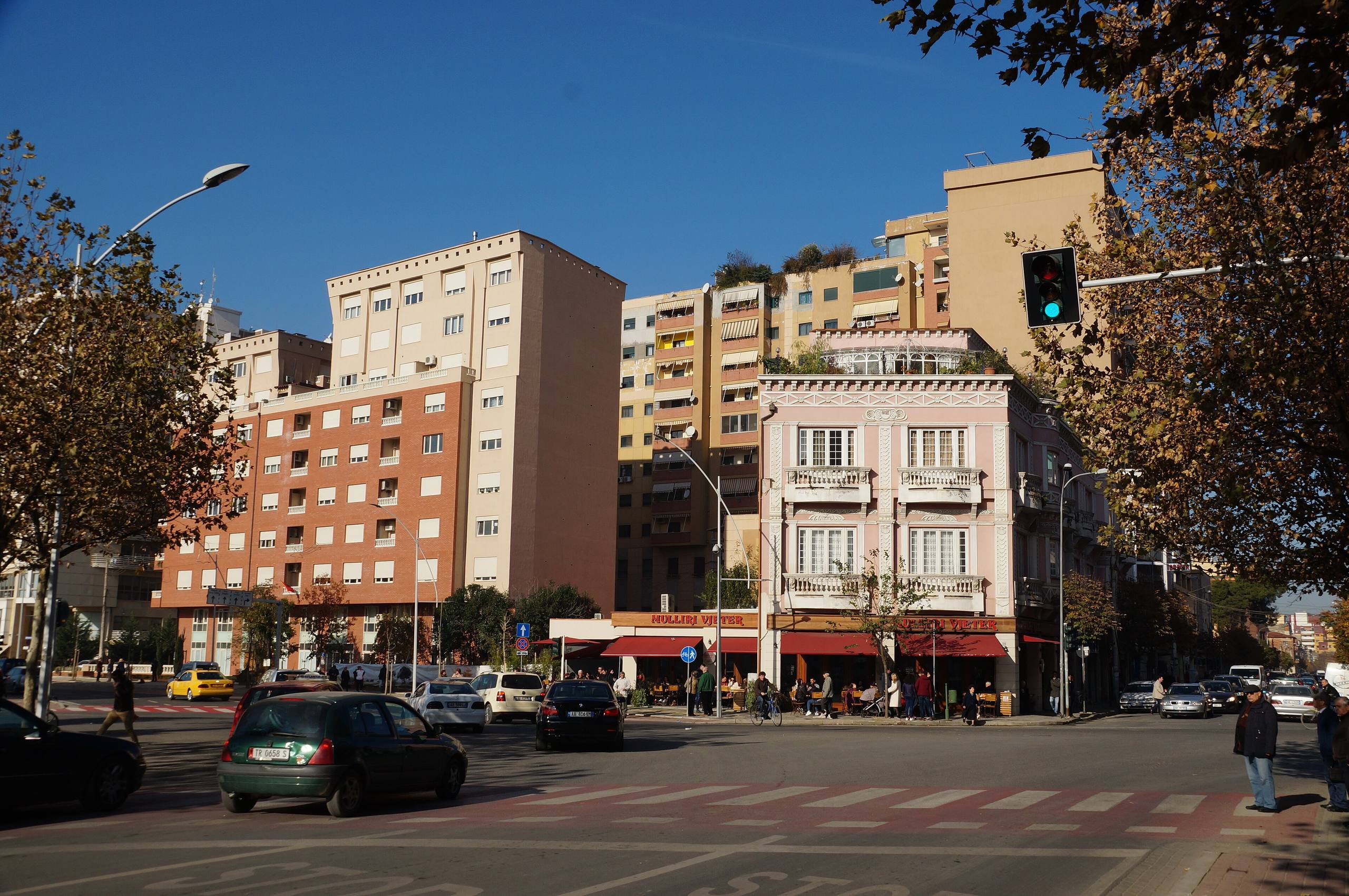 Prona për investim në Shqipëri — fitim i qëndrueshëm