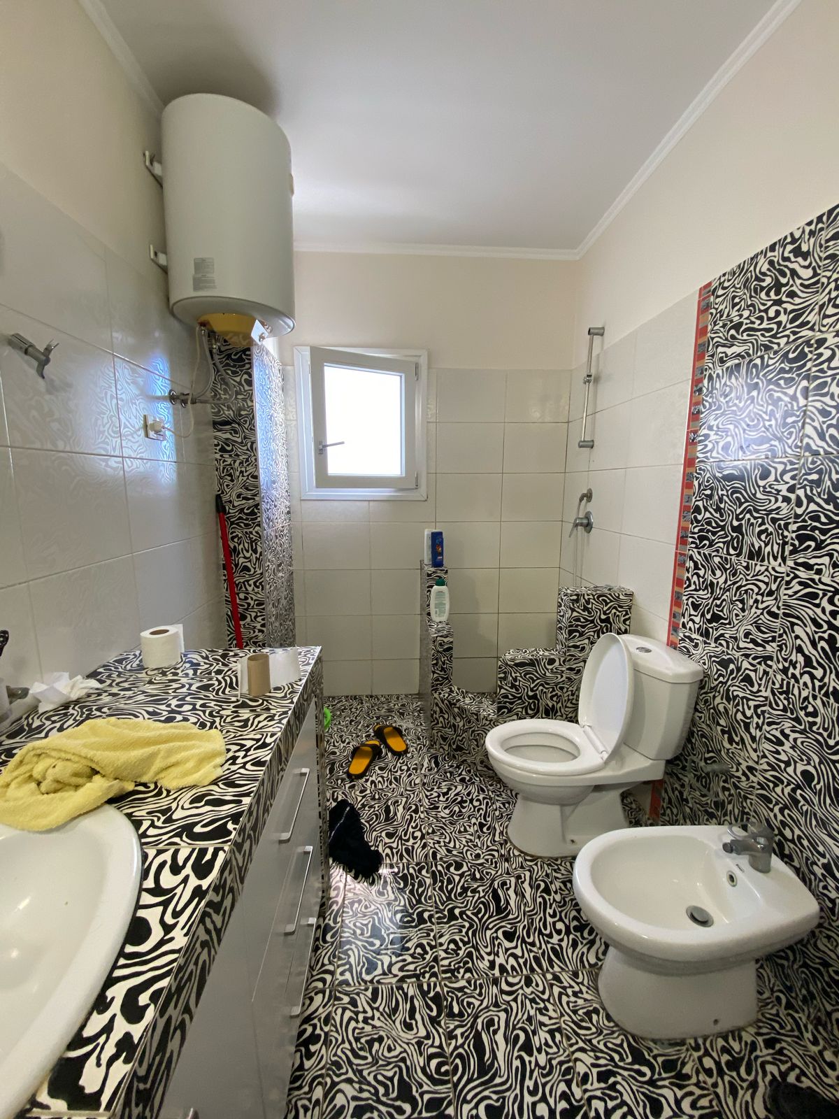 Shitet Apartament 3+1 | Rrota e Kuqe, Plazh, Durrës