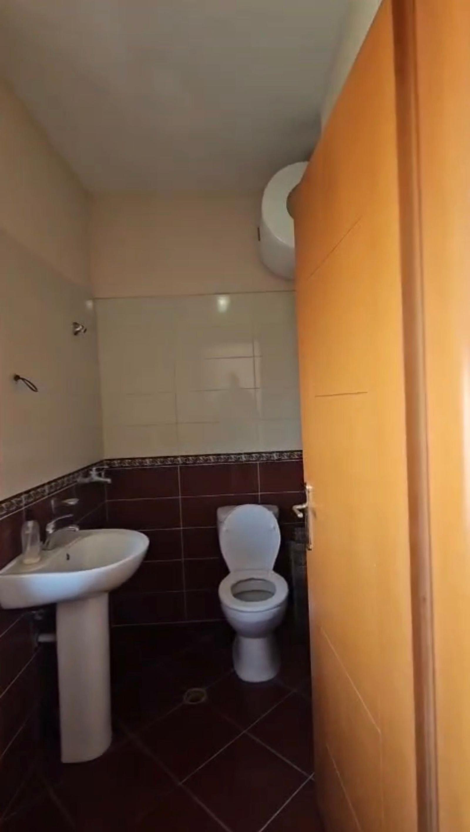 Wohnung 2+1 zum Kauf in Stadtzentrum, Durrës, 110 m² — Foto 3 von 11
