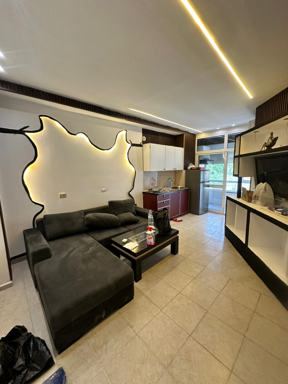 Shitet Apartament 1+1 | Shkëmbi i Kavajës, Durrës