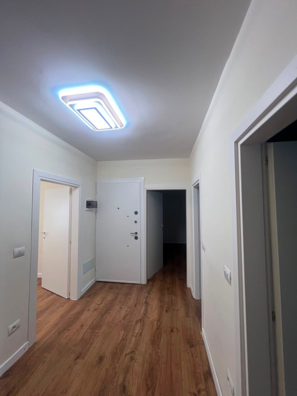 Shitet Apartament 2+1 me Kuzhinë të Veçuar + Depo | Vala Park, Durrës