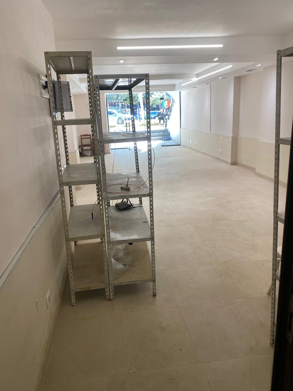Shitet Ambient Biznesi | Plazh Iliria, Durrës
