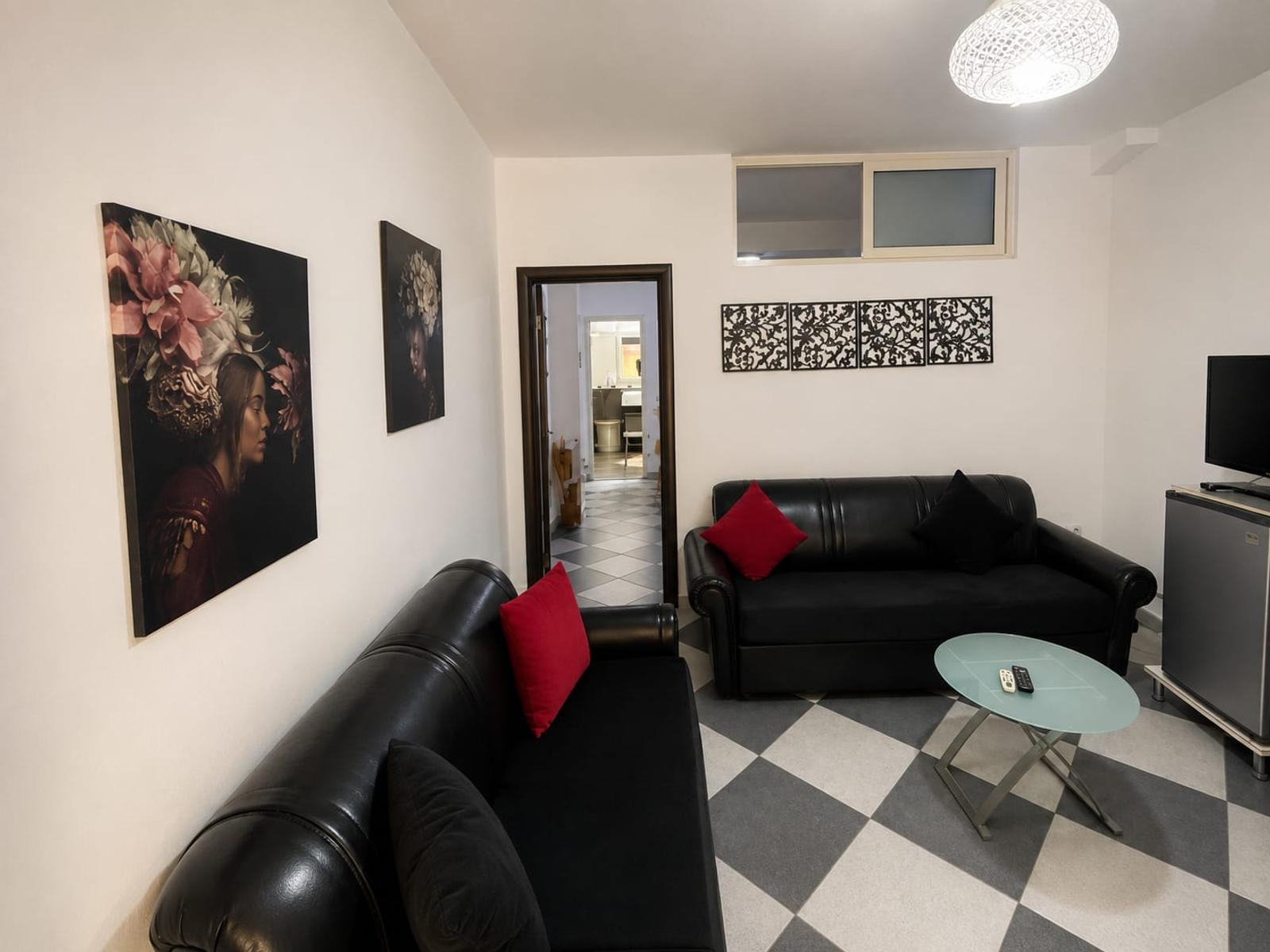 Wohnung 1+1 zum Kauf in Plazh, Durrës, 85 m² — Foto 1 von 6