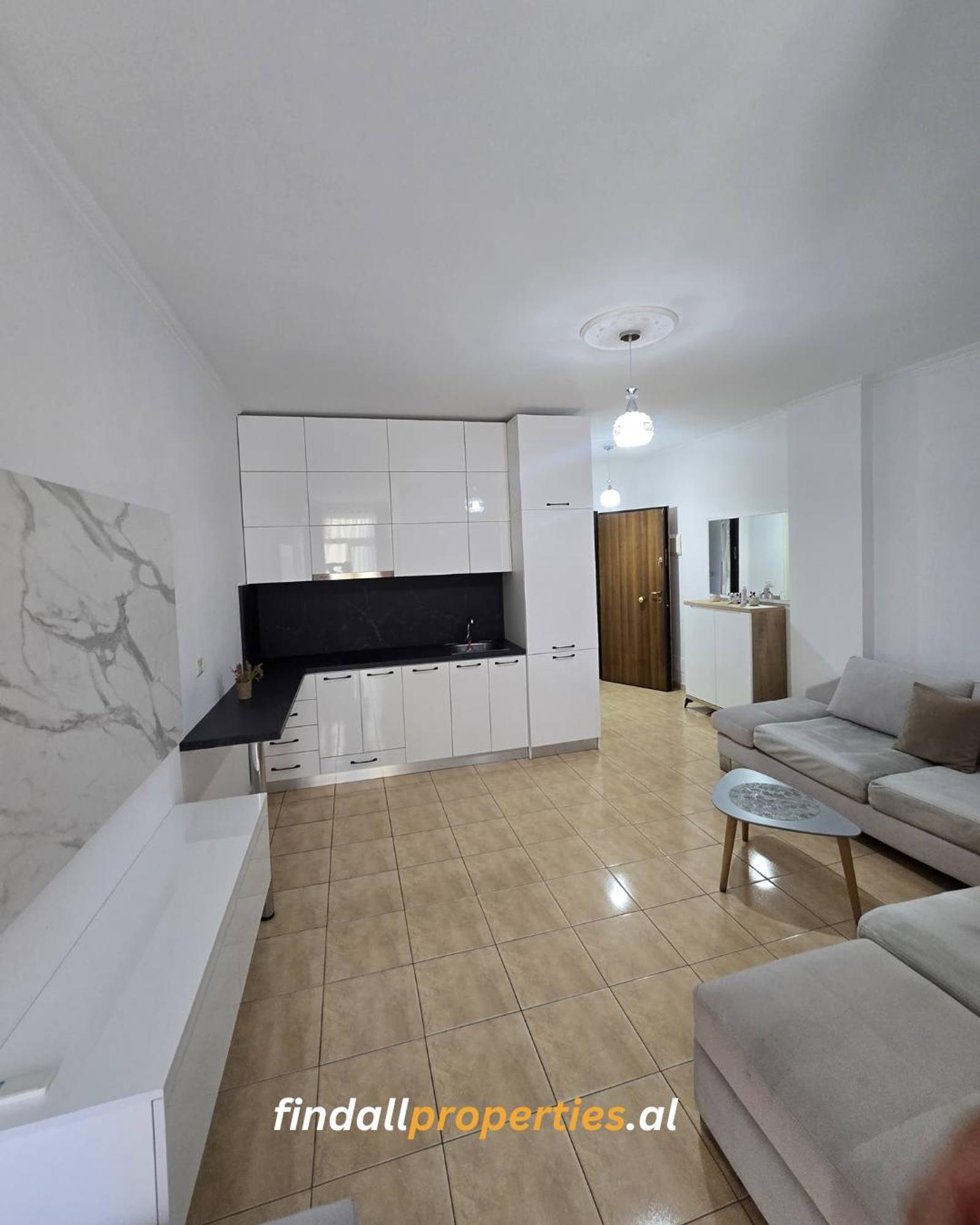 Wohnung 1+1 zum Kauf in Shkëmbi, Durrës, 70 m², Meerblick — Foto 1 von 10