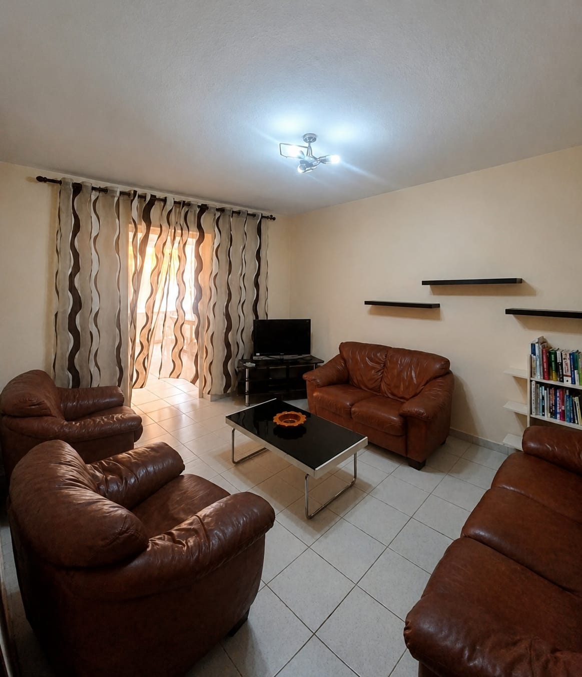 Shitet Apartament 2+1 | Pranë Kopshtit "Ivina", Durrës