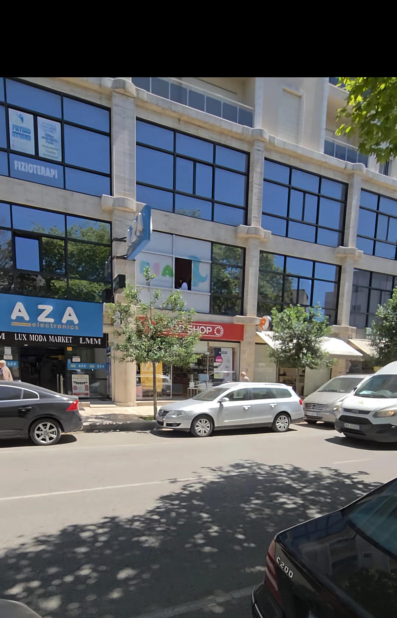 Gewerbefläche zum Kauf in Stadtzentrum, Durrës — Foto 2 von 2