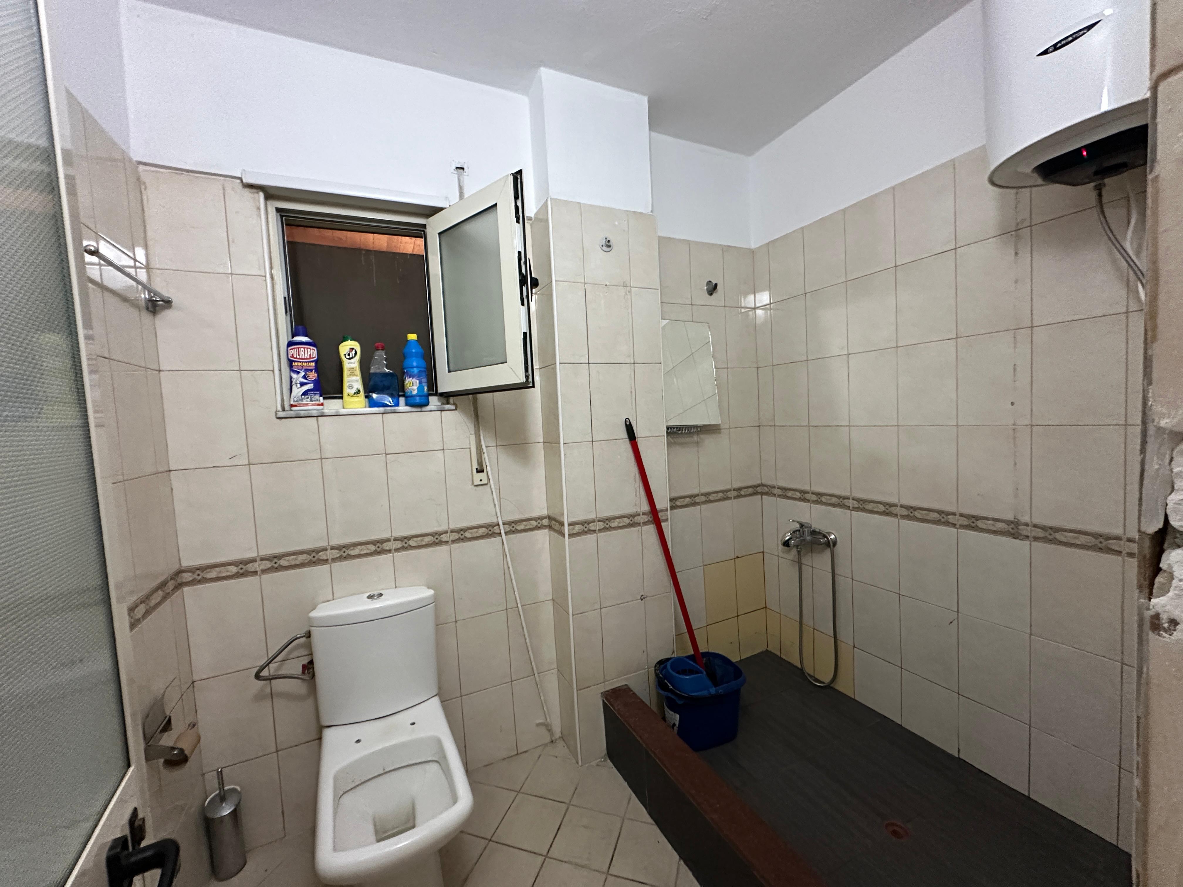 Shitet Apartament 3+2+2 | Plazh Iliria, Durrës
