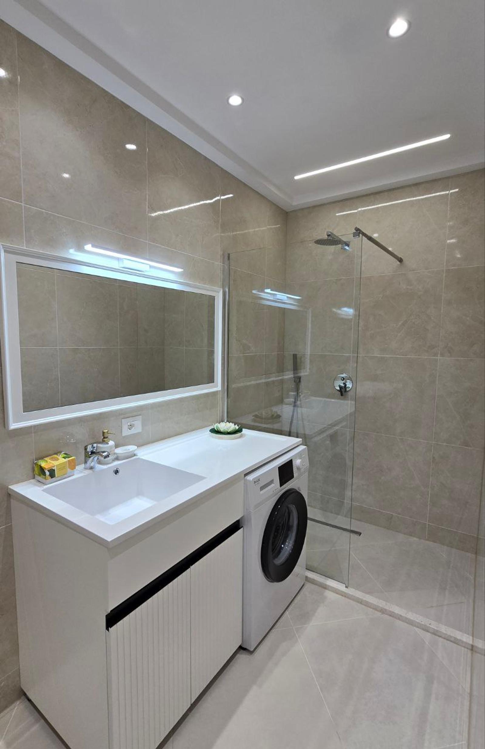 Wohnung 1+1 zum Kauf in Plazh, Durrës, 68 m², Meerblick — Foto 7 von 10