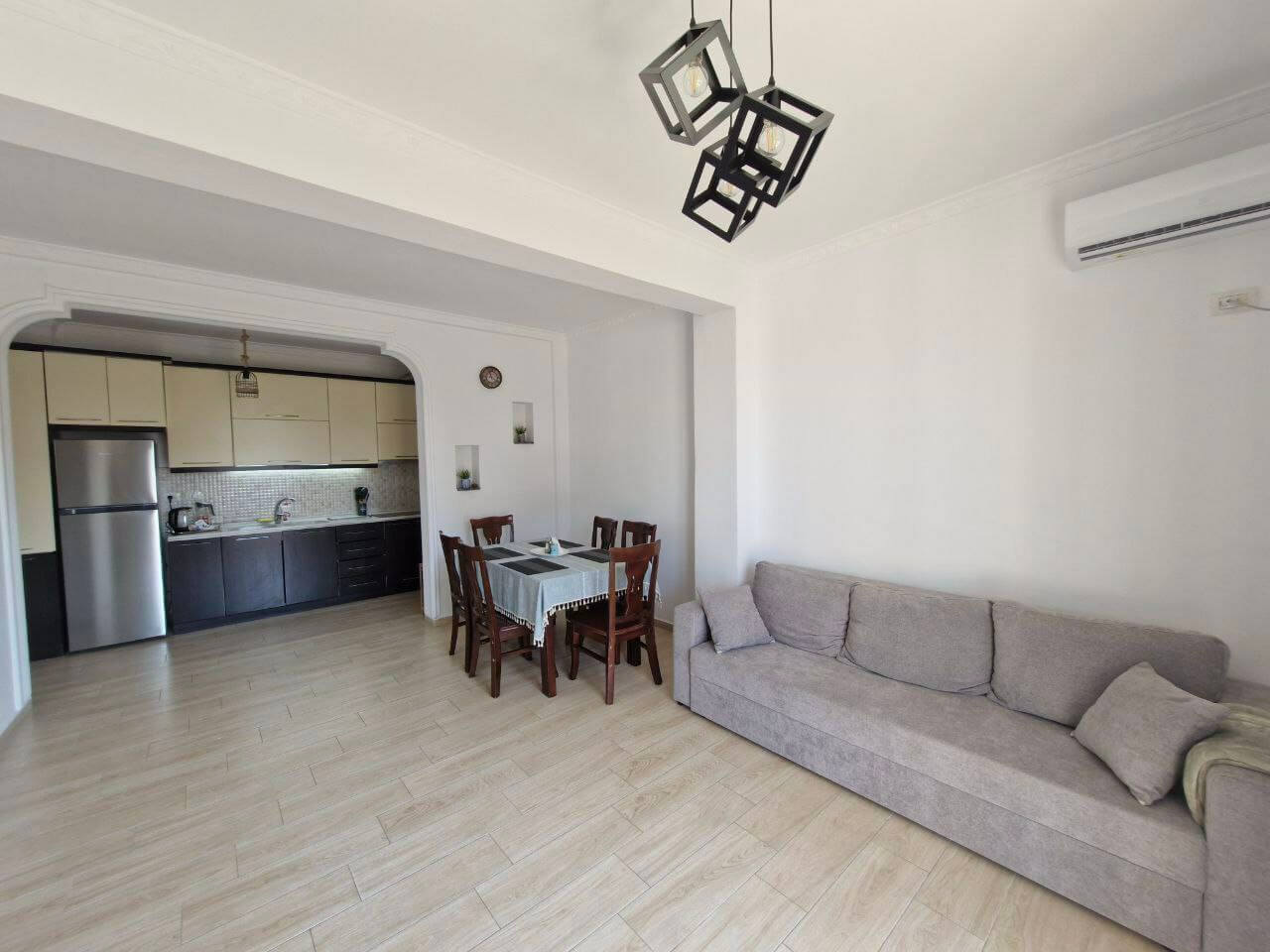 Apartament 2+1 në Durrësi