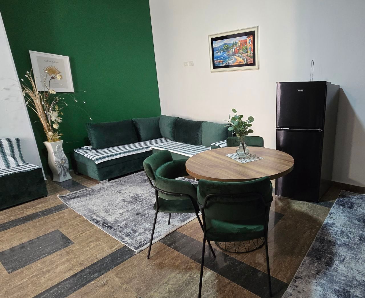 Studio e hapësirshme dhe elegante