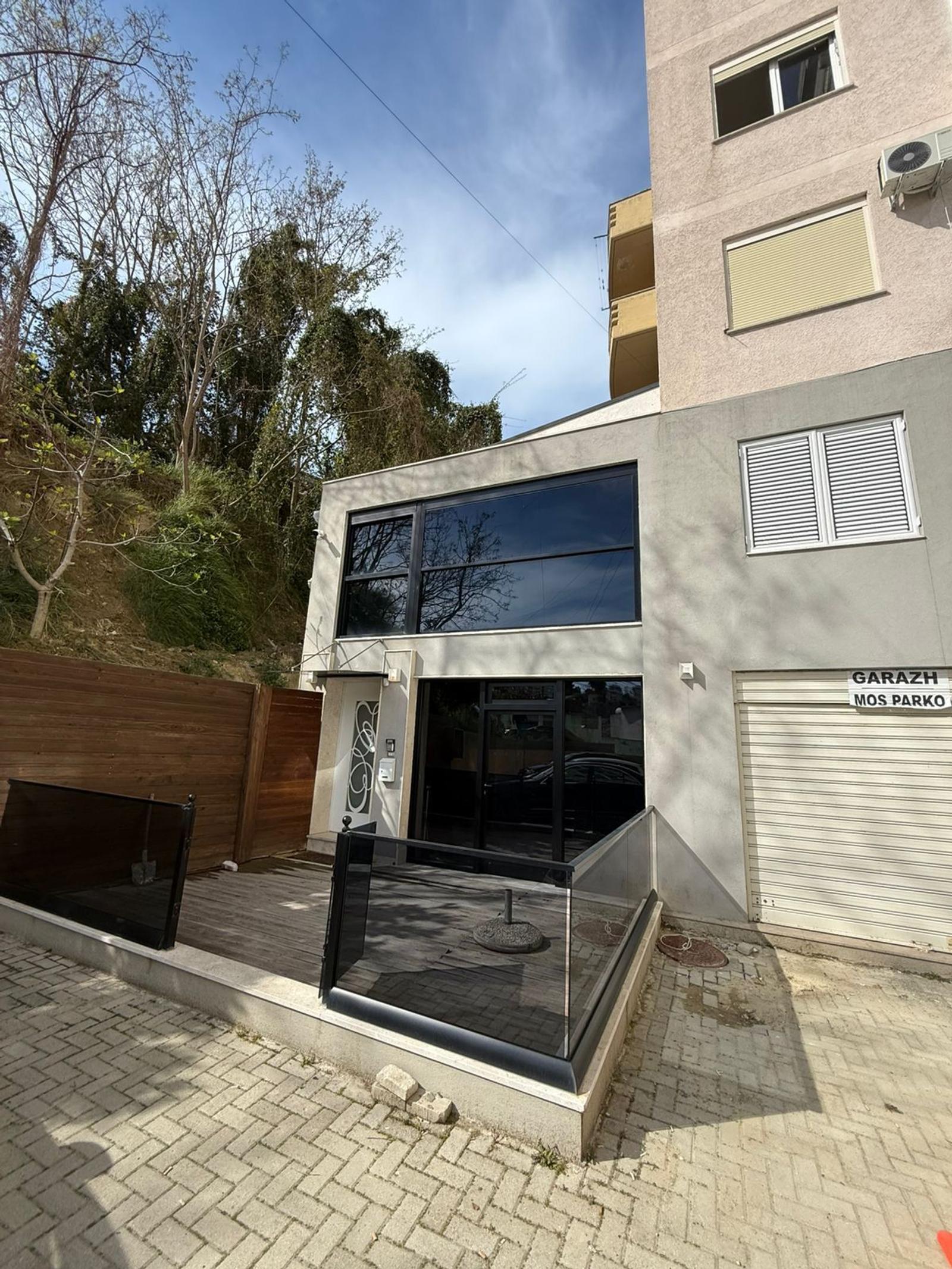 Wohnung 5+1 zum Kauf in Stadtzentrum, Durrës, 220 m² — Foto 15 von 17