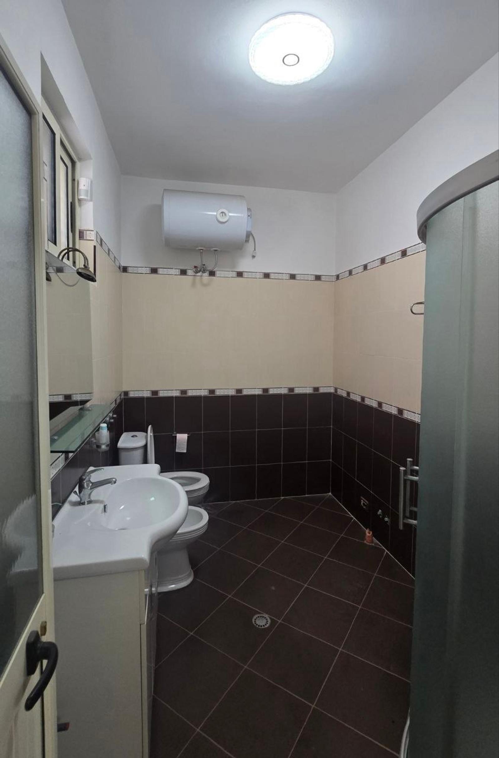 Villa zum Kauf in Plazh, Durrës, 390 m² — Foto 14 von 19