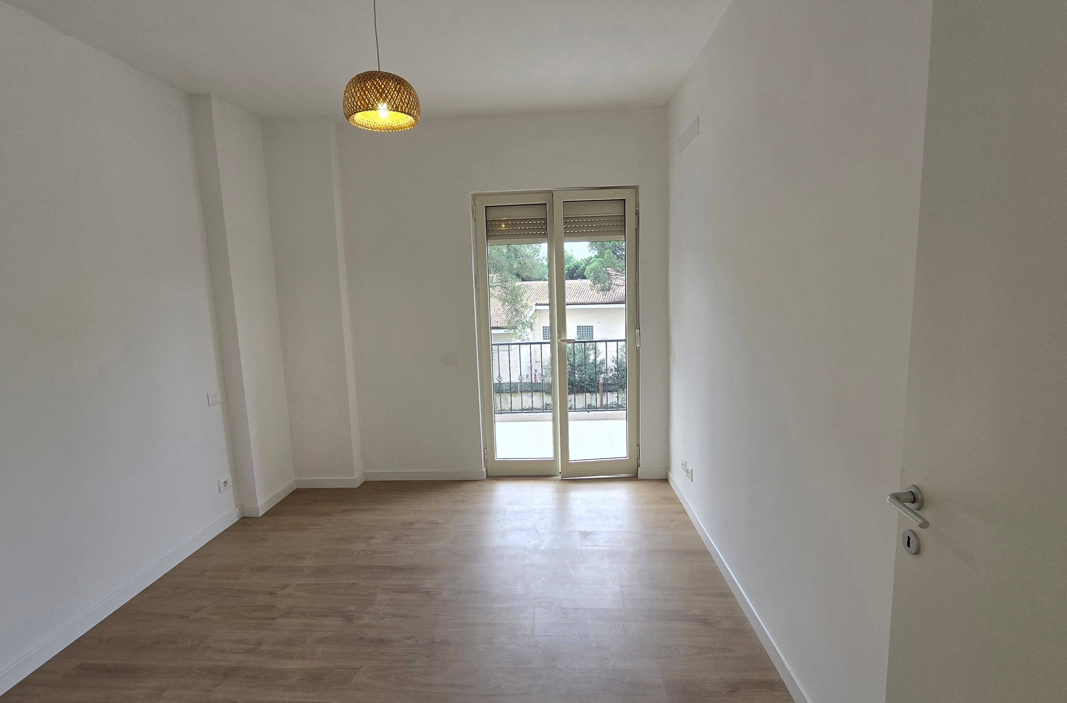 Apartament 2+1, 200 m nga deti