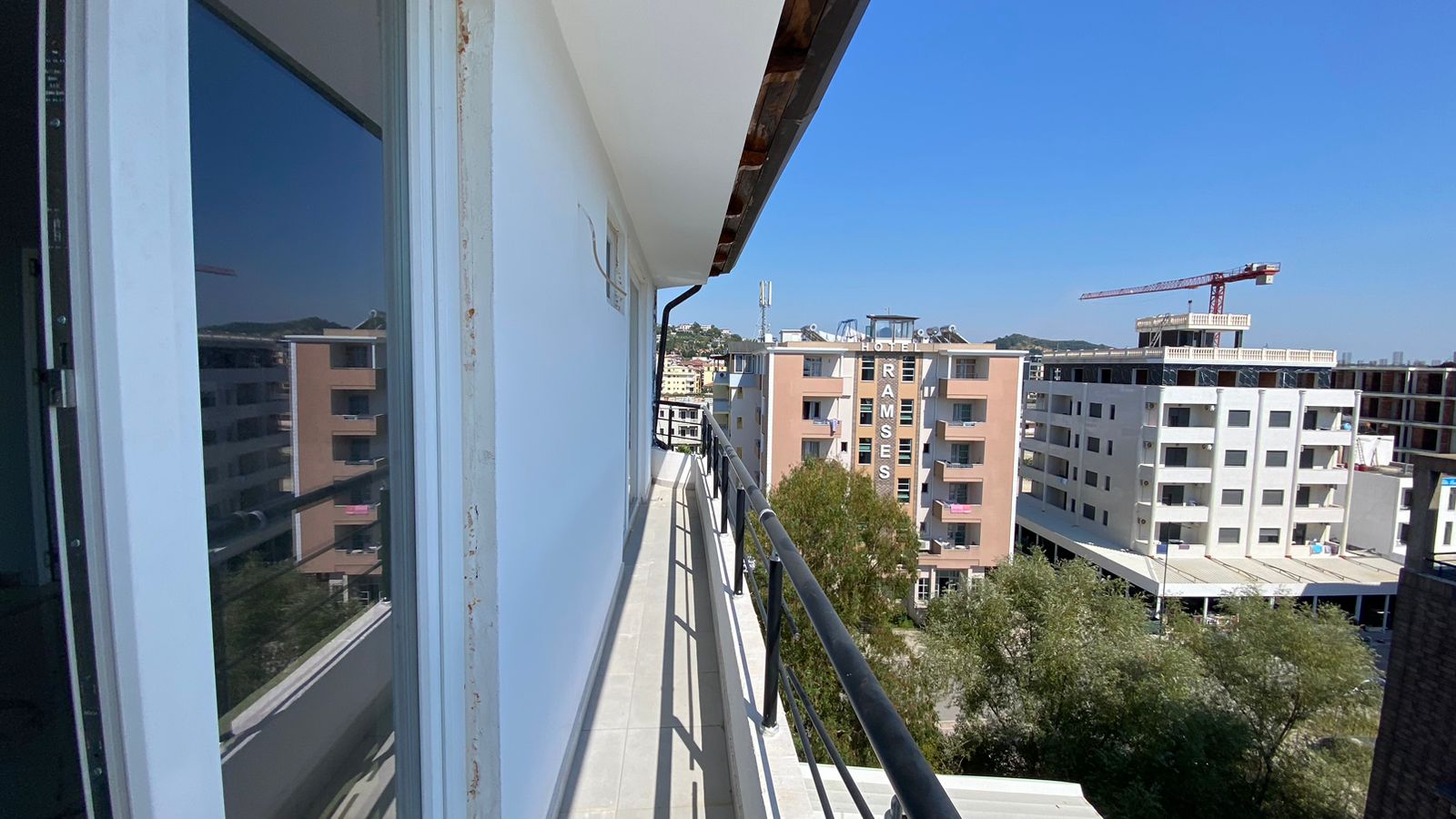 Shitet Apartament 2+1 | Golem, Durrës