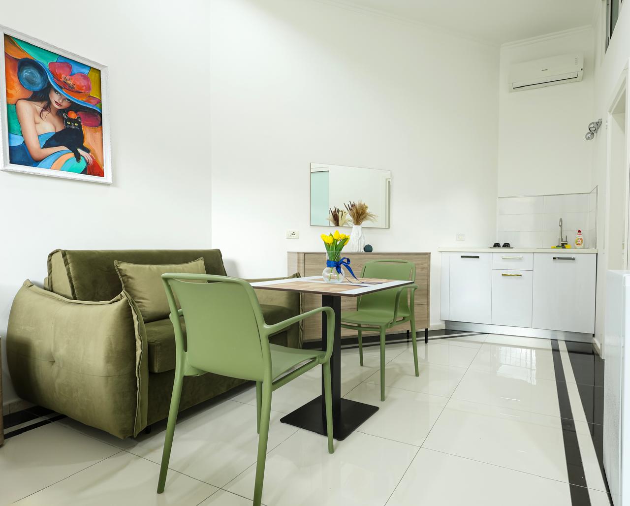 Ground-floor studio on the boulevard, Durrës