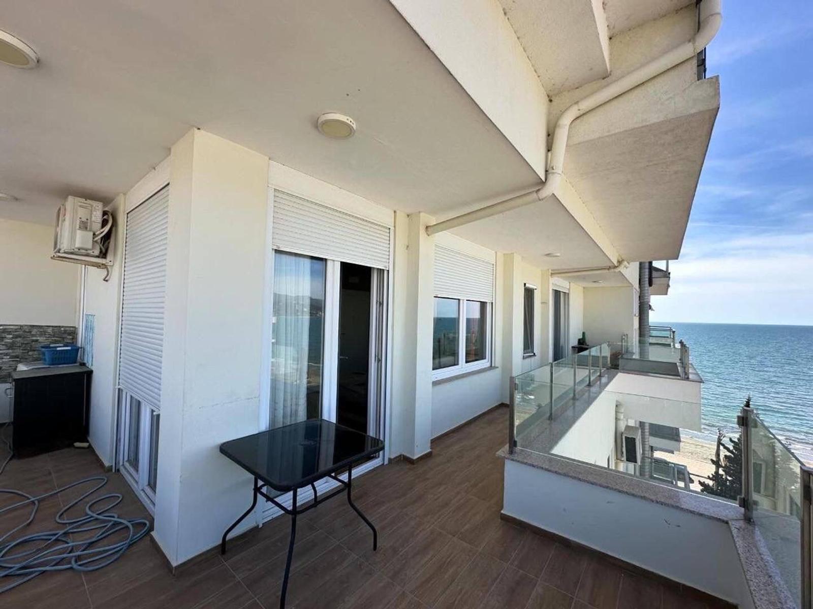 Appartement 1+1 à vendre à Centre-ville, Shëngjin, 80 m², vue mer — photo 2 sur 5