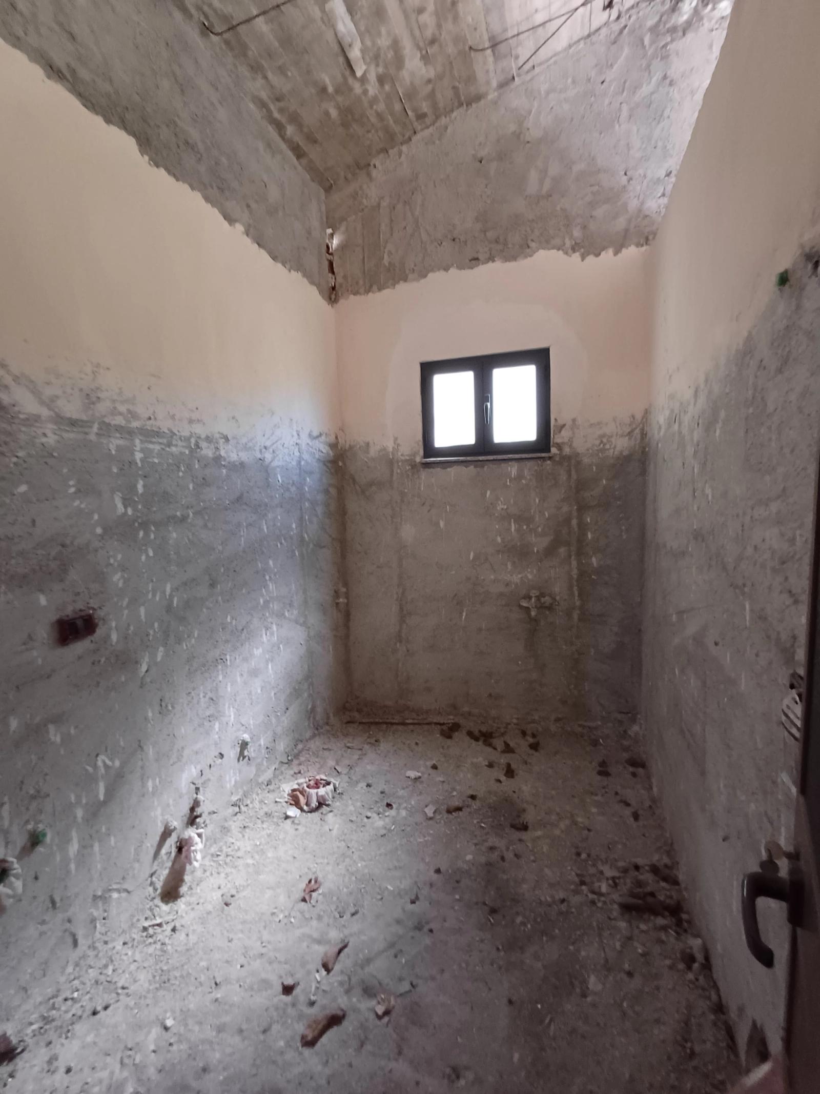 Haus zum Kauf in Stadtzentrum, Durrës, 351 m² — Foto 15 von 16