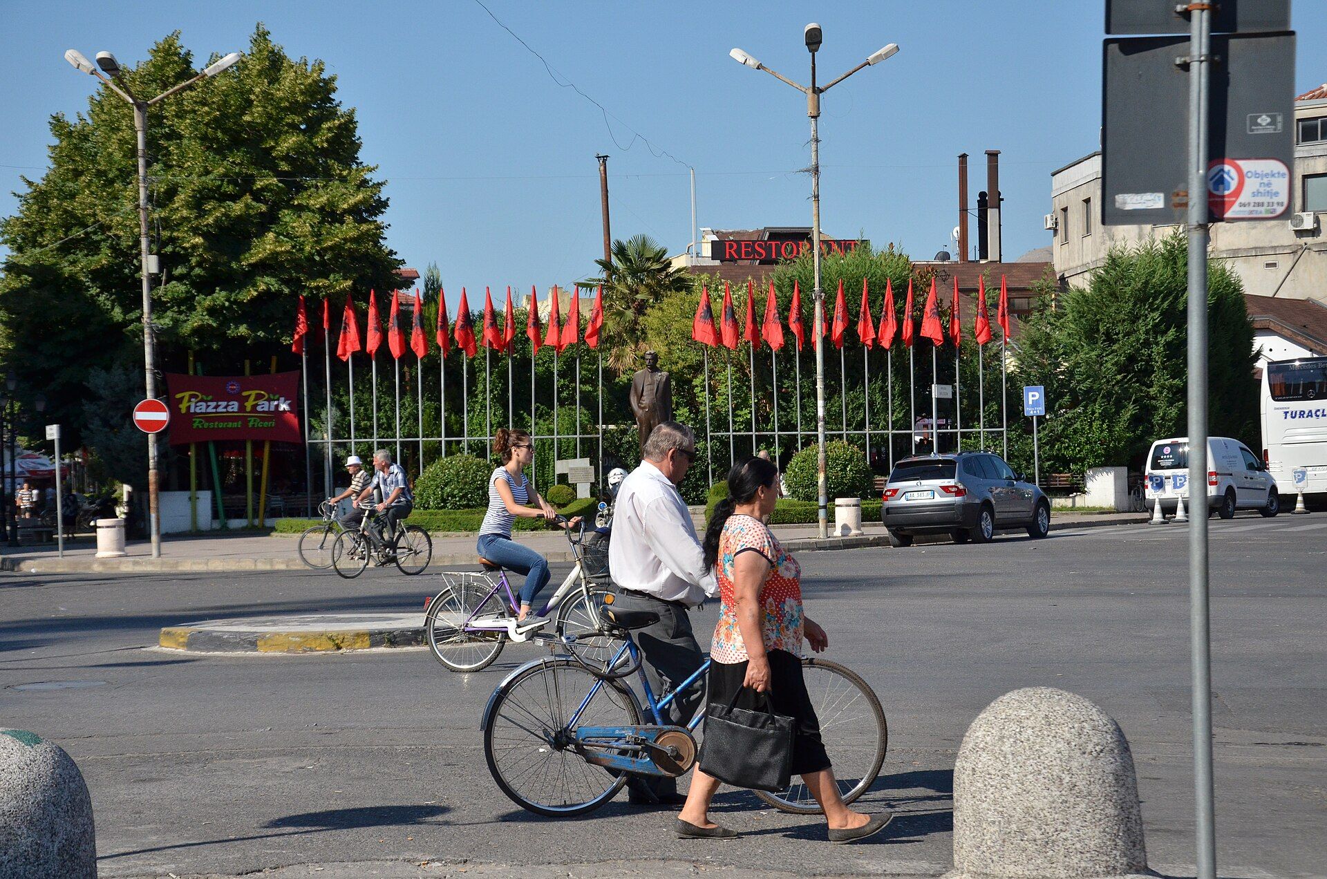 Shkodër, Albania — Rakoon