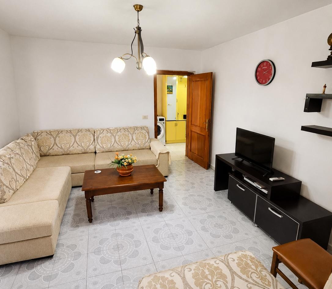 Shitet Apartament 1+1 | Pranë Spitalit, Durrës