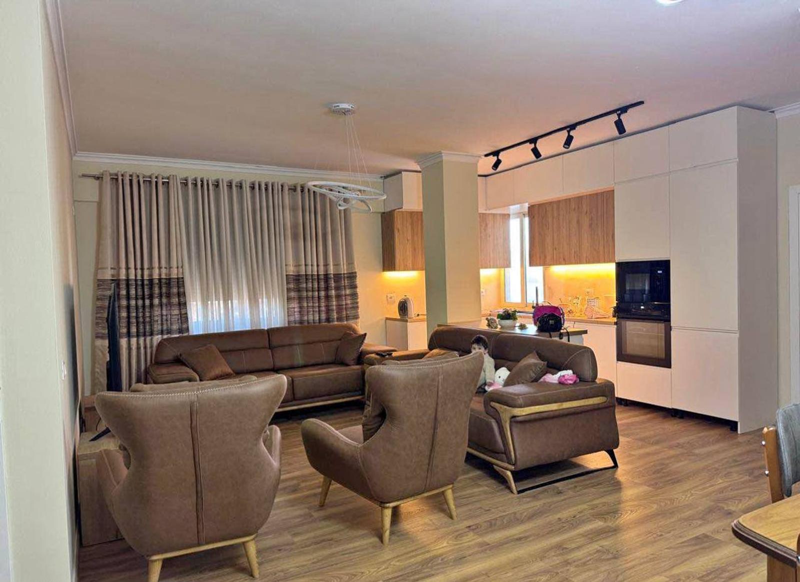Wohnung 2+1 zum Kauf in Plazh, Durrës, 85 m² — Foto 1 von 9