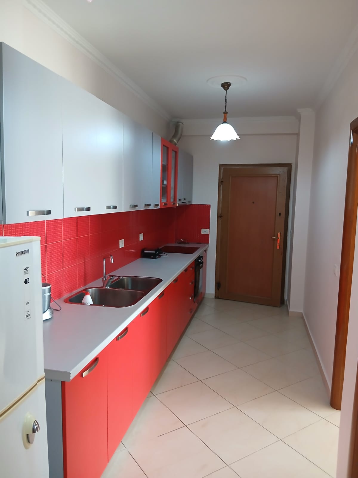 Appartamento 1+1 al sesto piano, Plazh Hekurudha