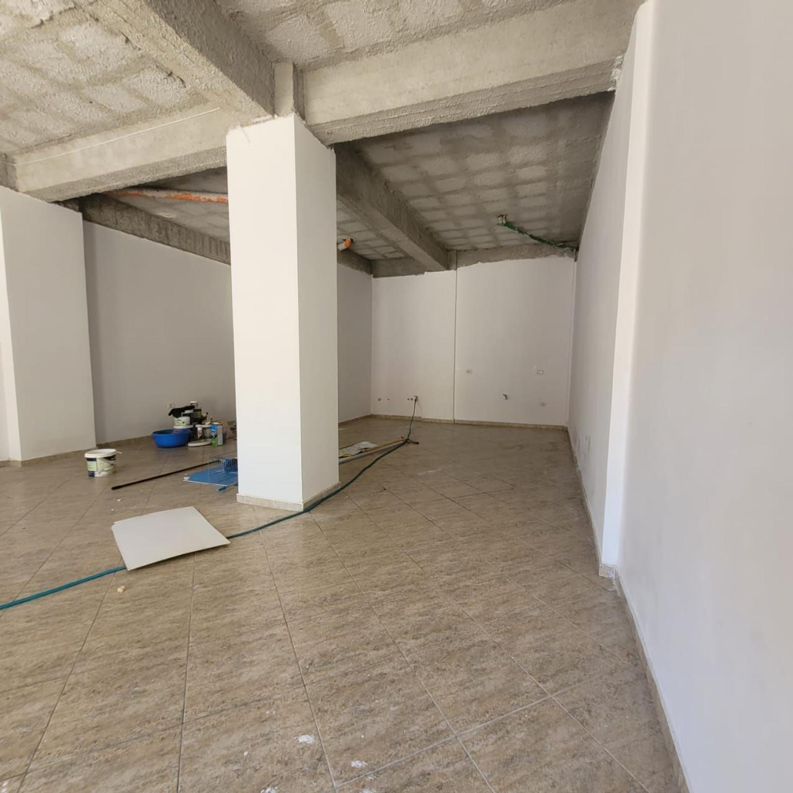 Gewerbefläche zum Kauf in Plazh, Durrës, 75 m² — Foto 2 von 7